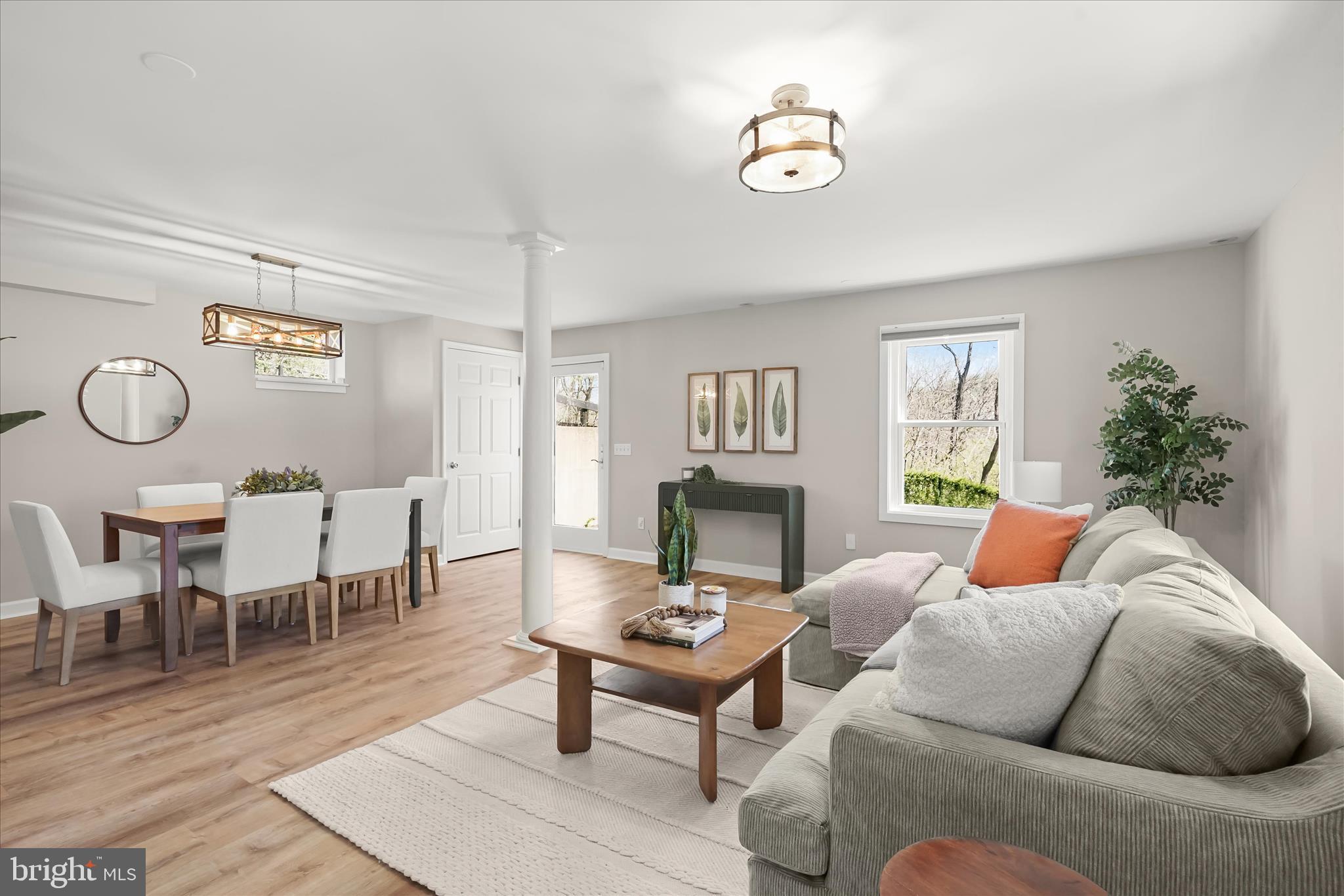 WELLINGTON - Residential