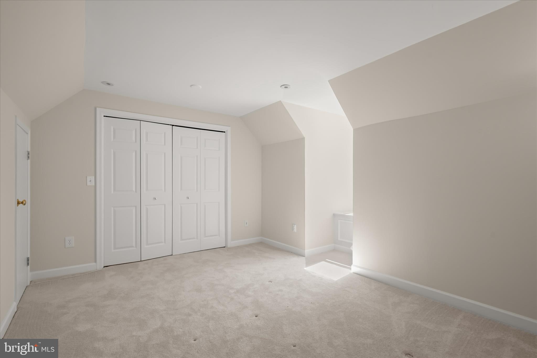 WELLINGTON - Residential