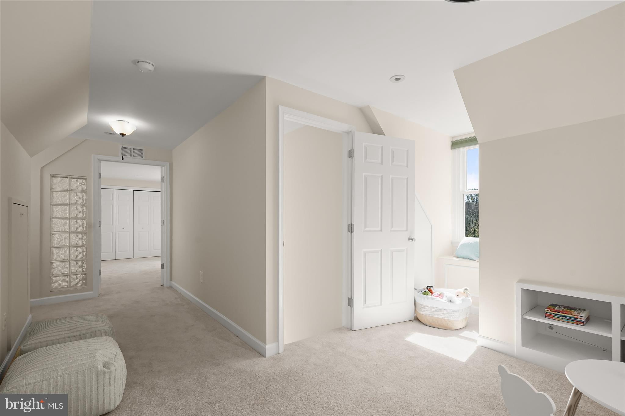 WELLINGTON - Residential