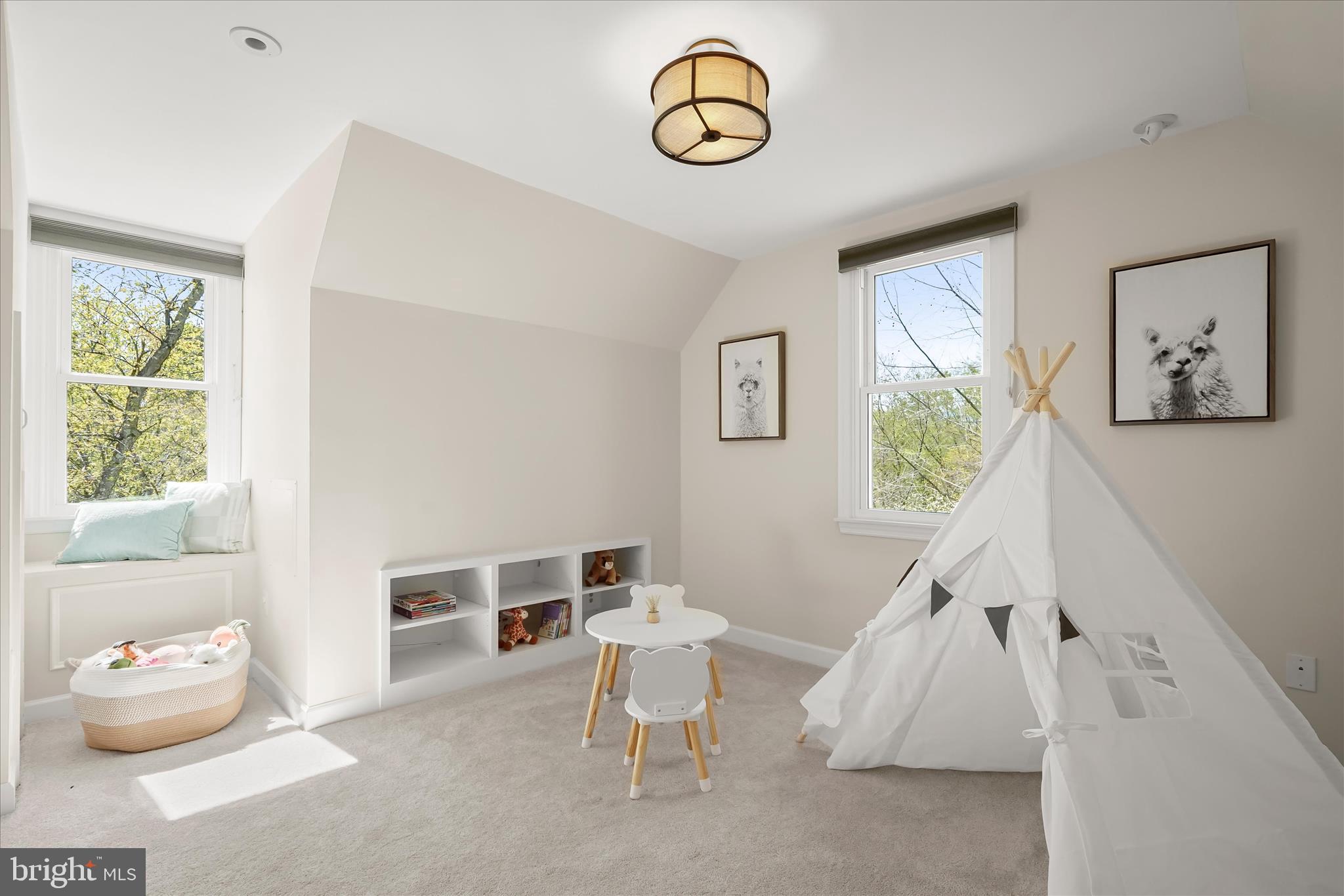 WELLINGTON - Residential