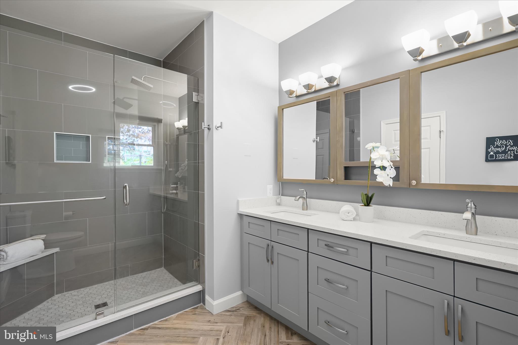 WELLINGTON - Residential