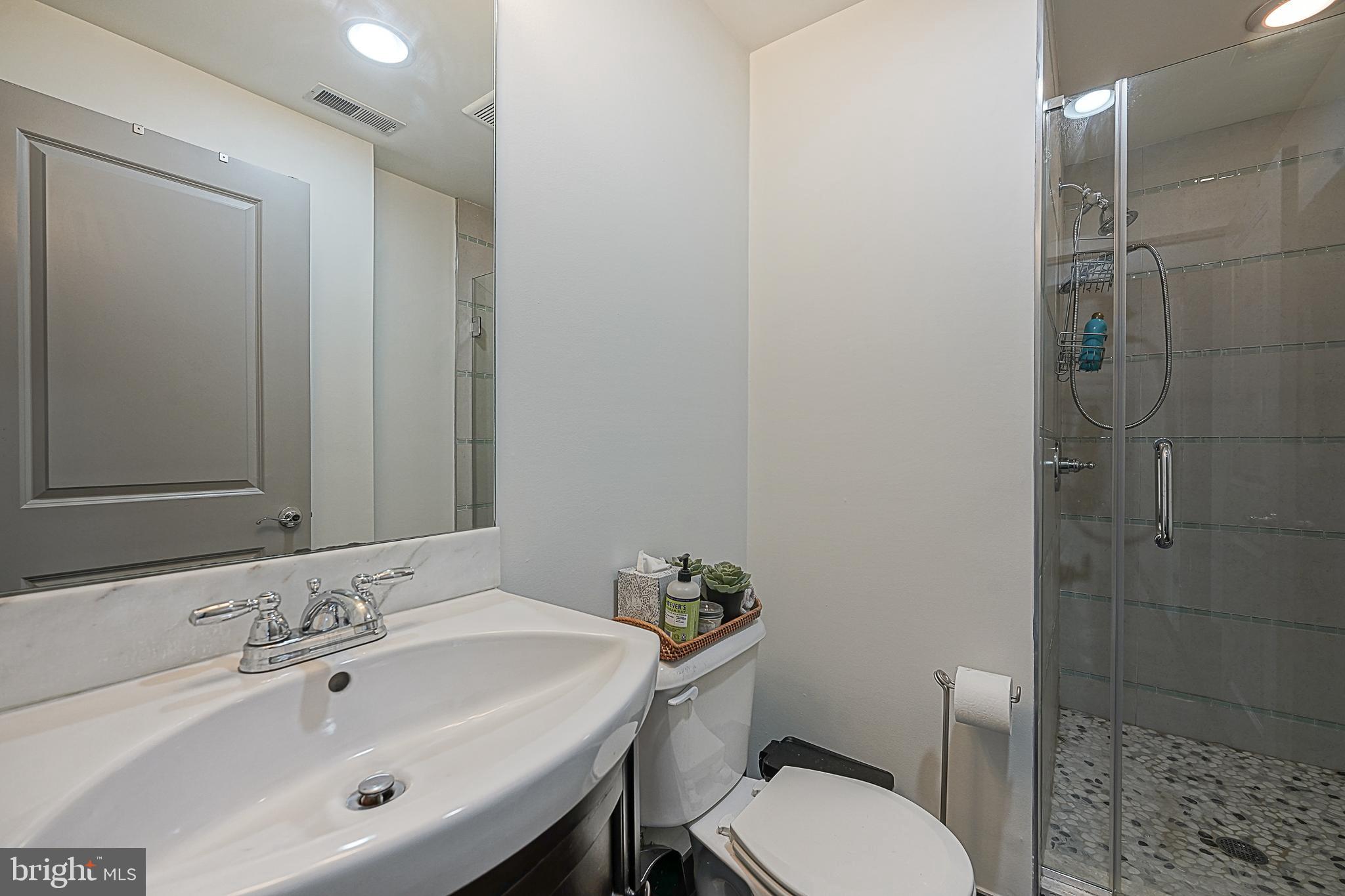 SPRING ARTS - Residential