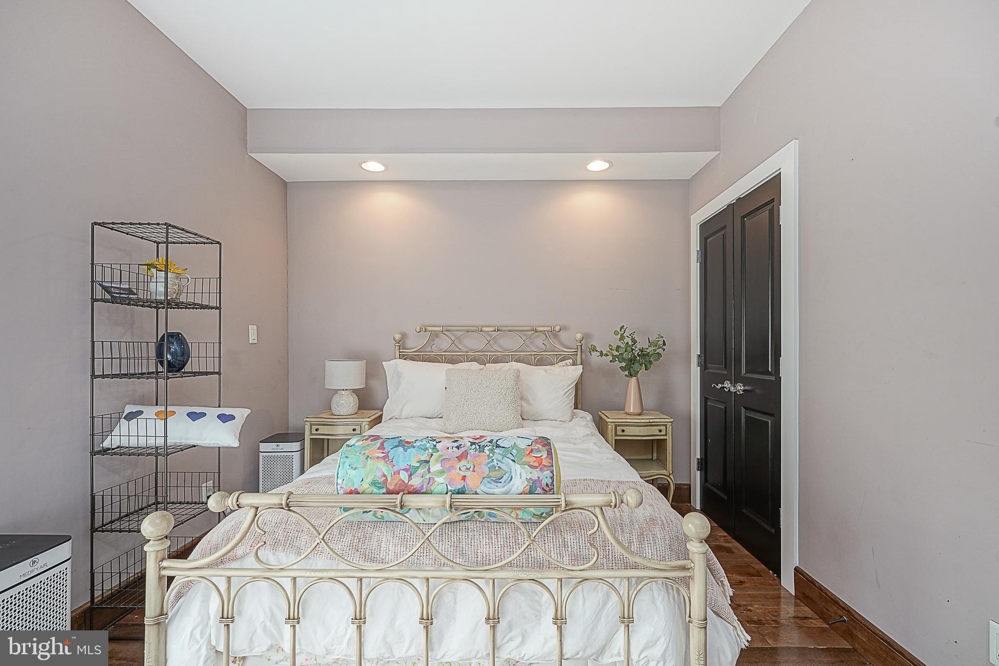 SPRING ARTS - Residential