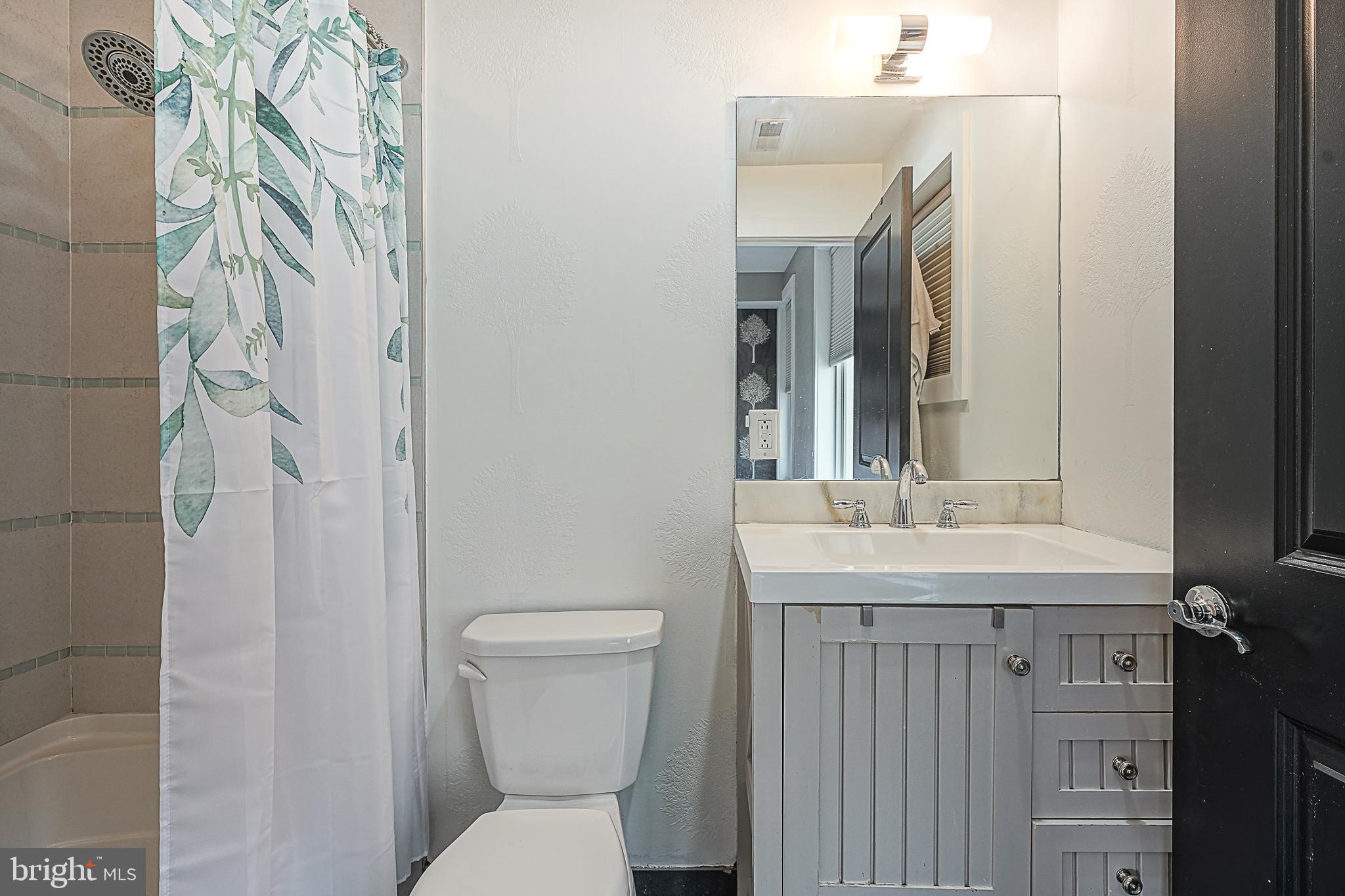 SPRING ARTS - Residential