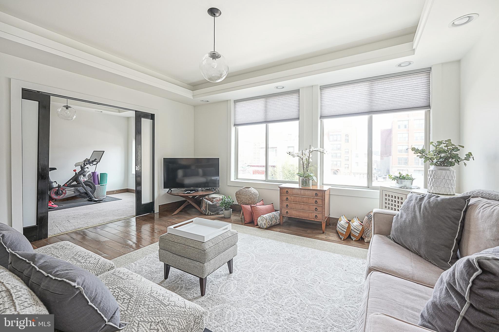 SPRING ARTS - Residential