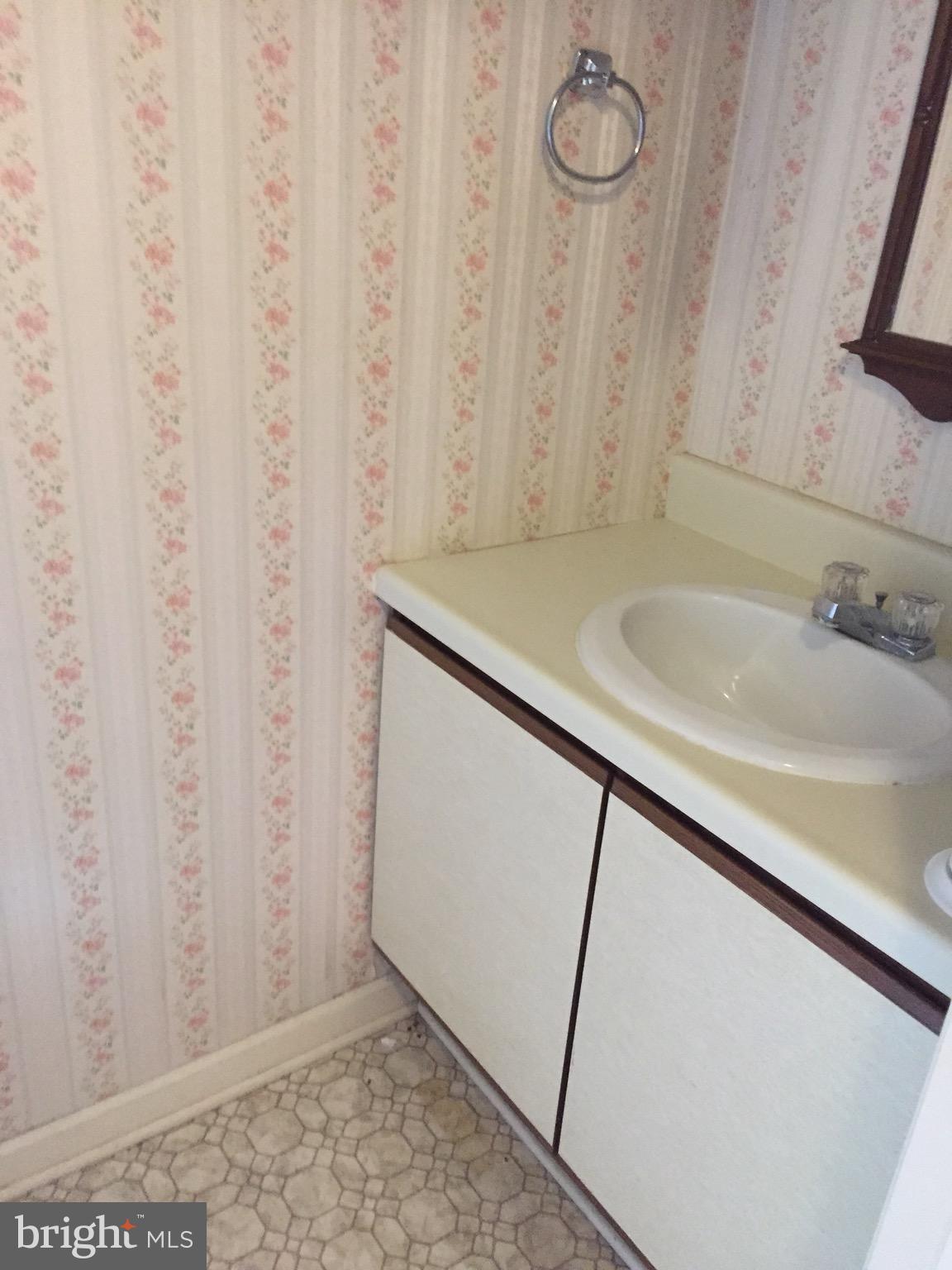 FAIRWAY VIEW ESTATES - Residential