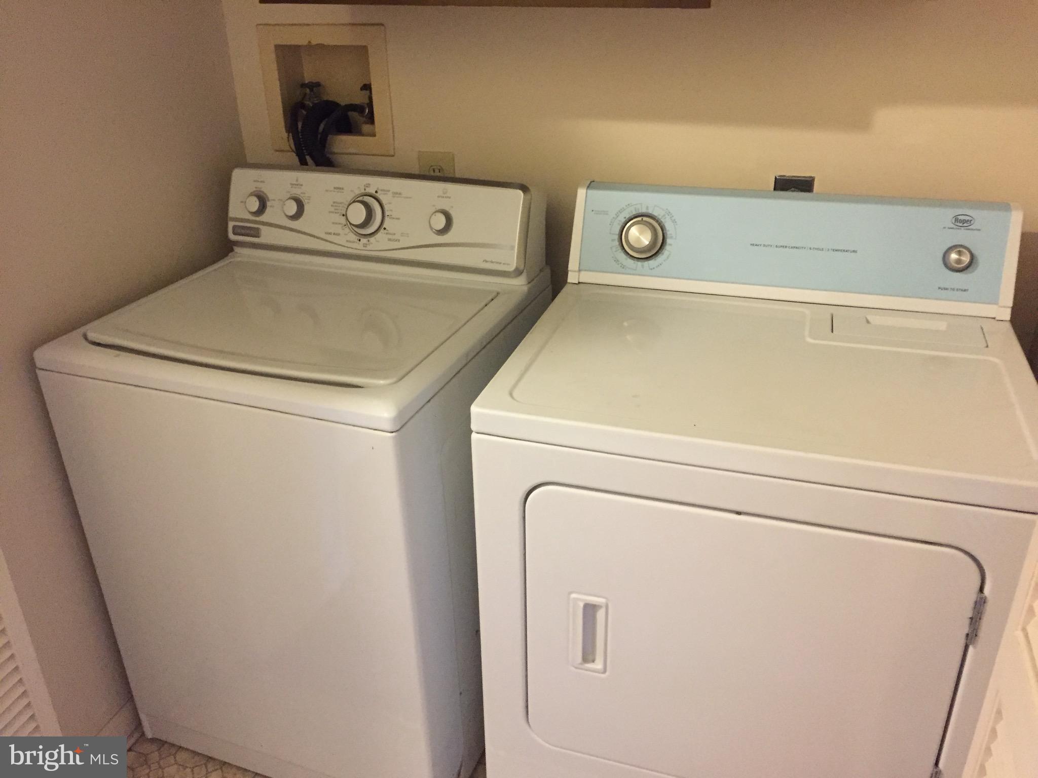 FAIRWAY VIEW ESTATES - Residential