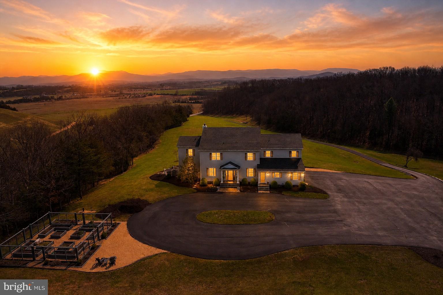 635 DAM TOWN ROAD