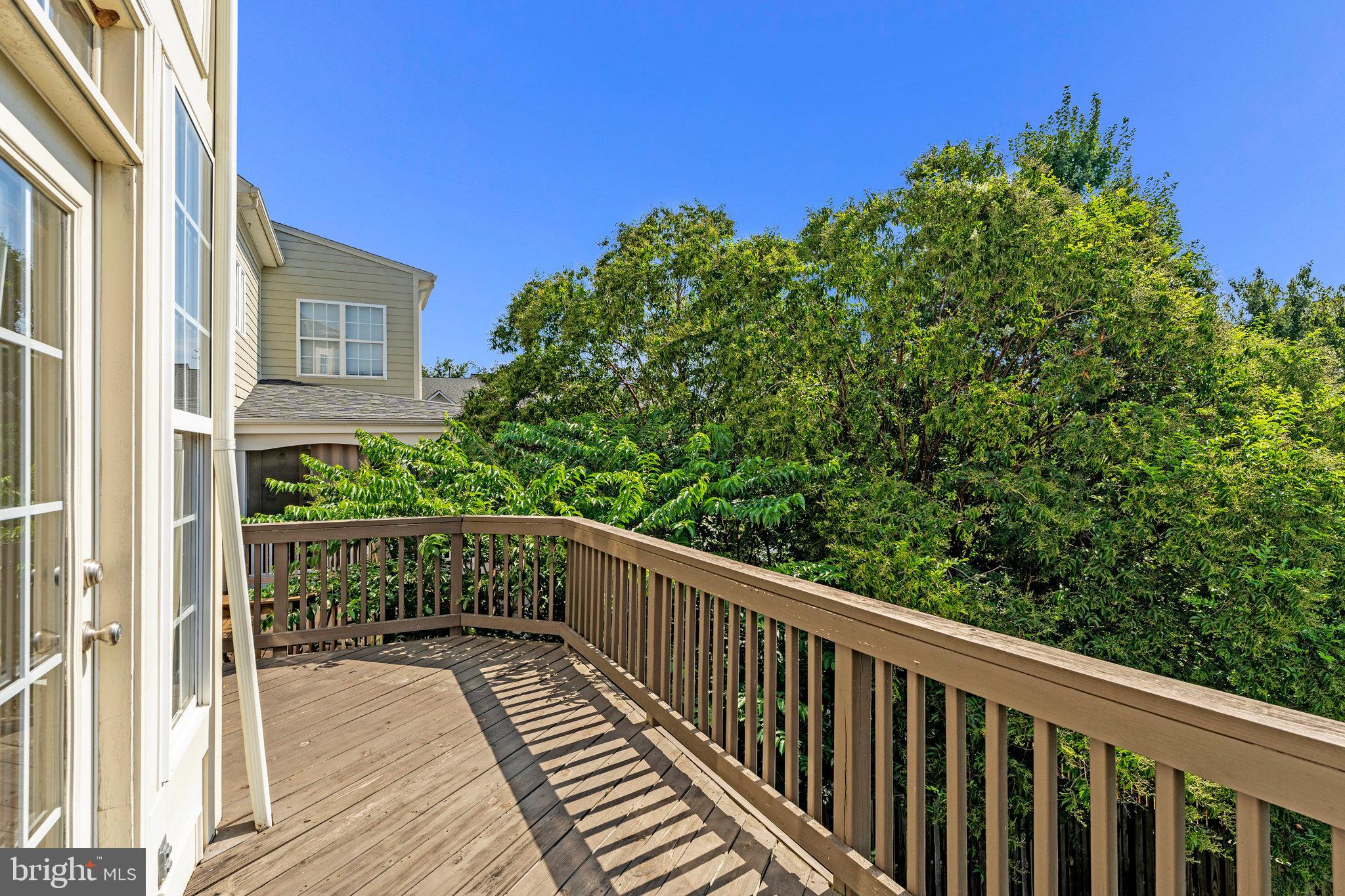 LANSDOWNE ON THE POTOMAC - Residential