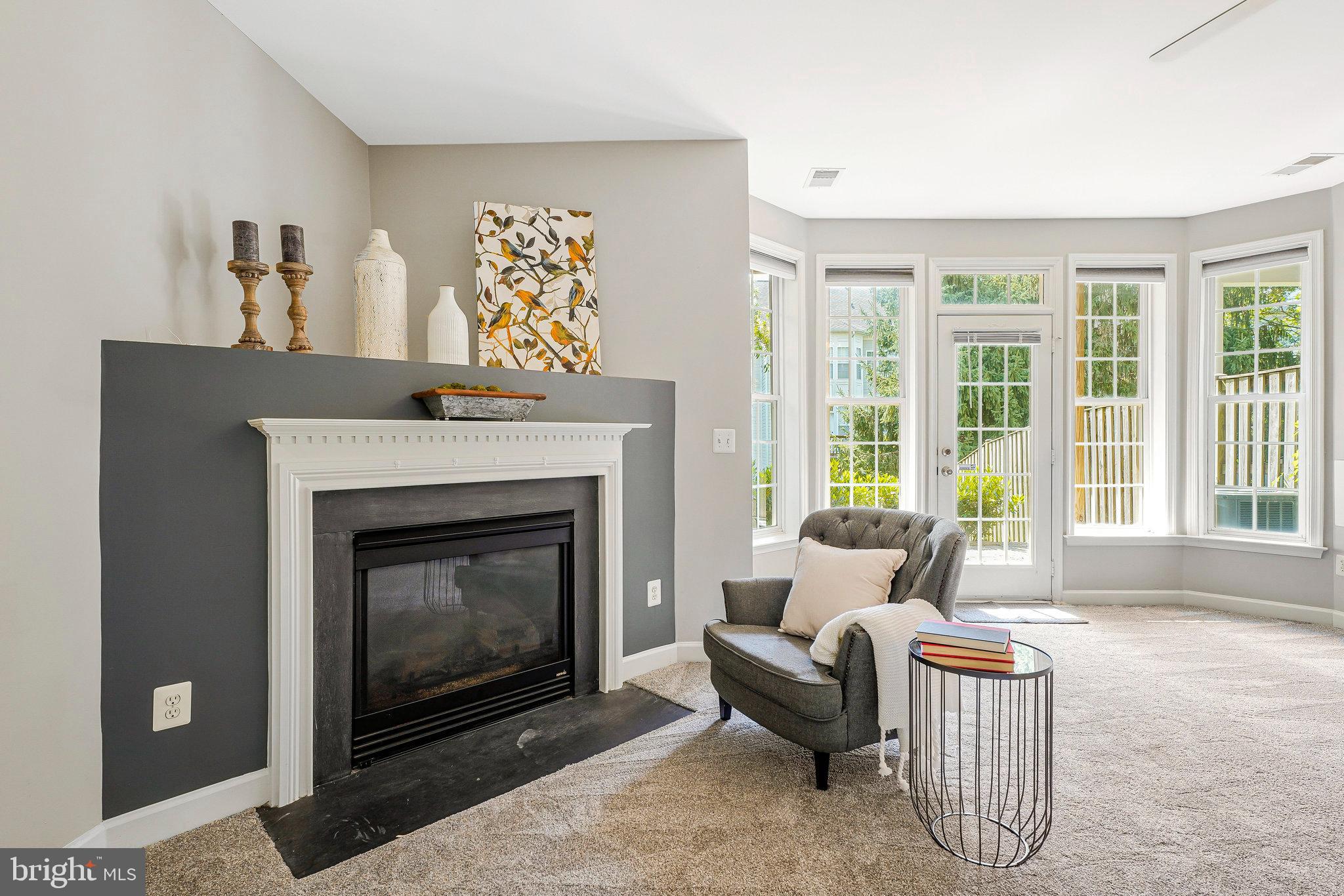 LANSDOWNE ON THE POTOMAC - Residential