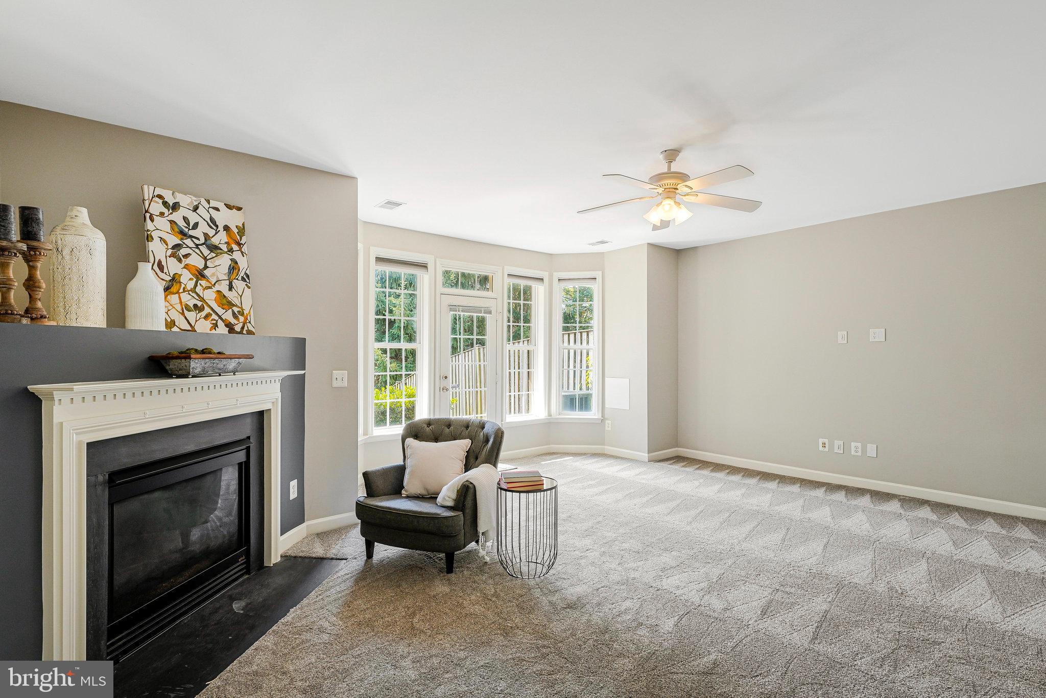 LANSDOWNE ON THE POTOMAC - Residential