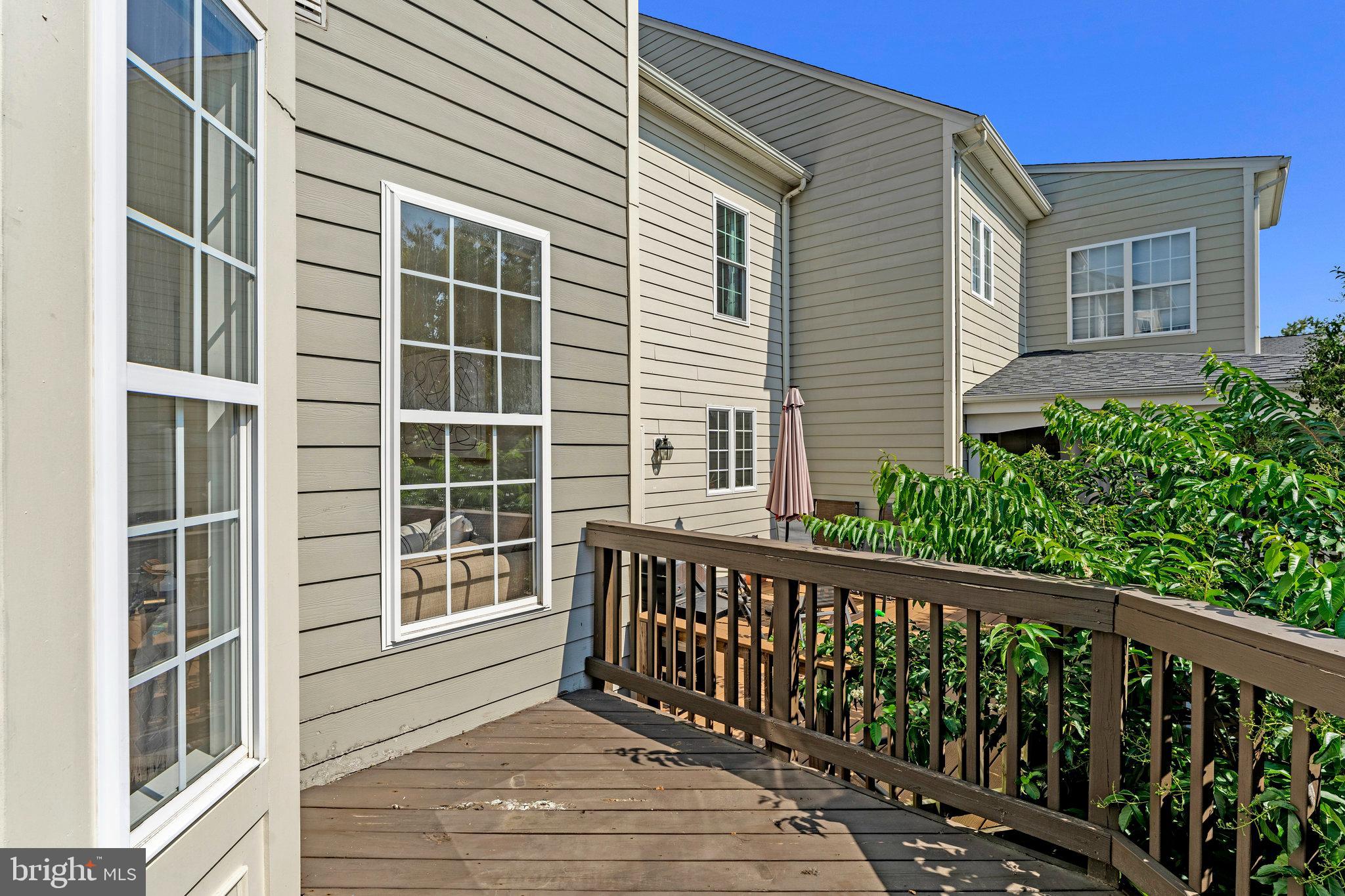 LANSDOWNE ON THE POTOMAC - Residential