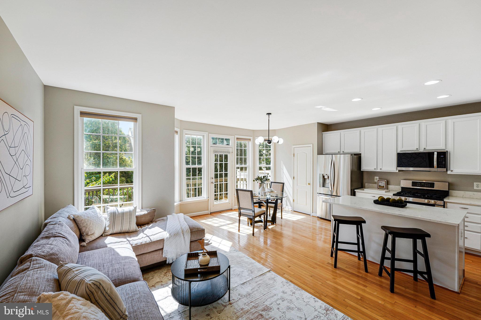 LANSDOWNE ON THE POTOMAC - Residential