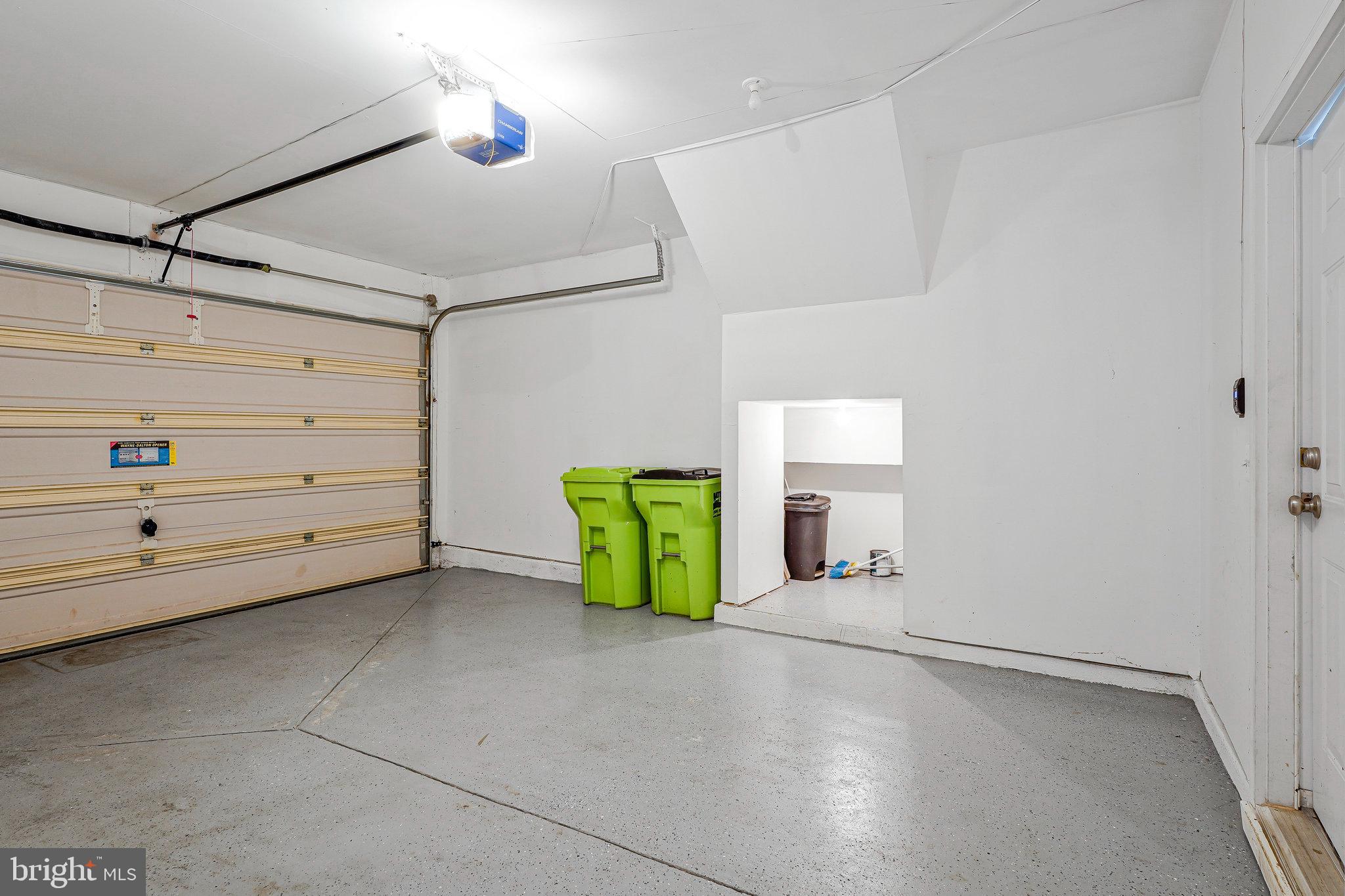 LANSDOWNE ON THE POTOMAC - Residential