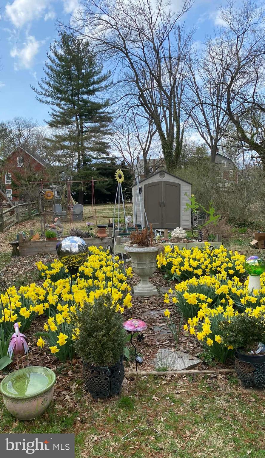 GARRETT HILL - Residential