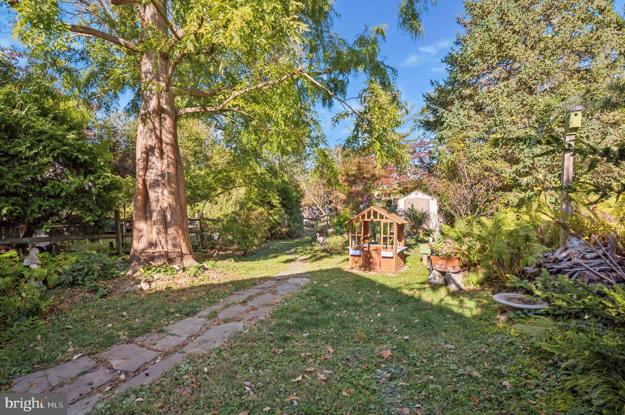 GARRETT HILL - Residential