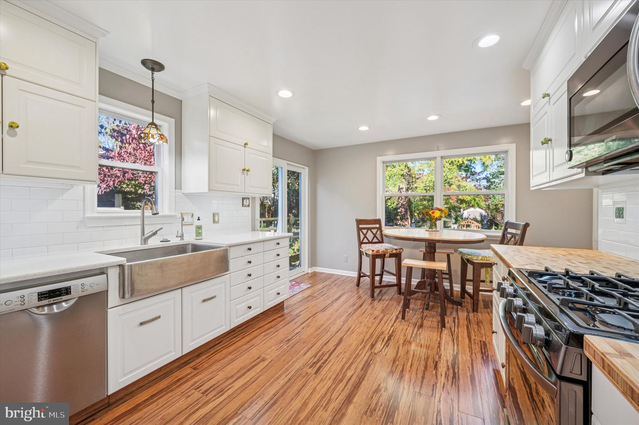 GARRETT HILL - Residential