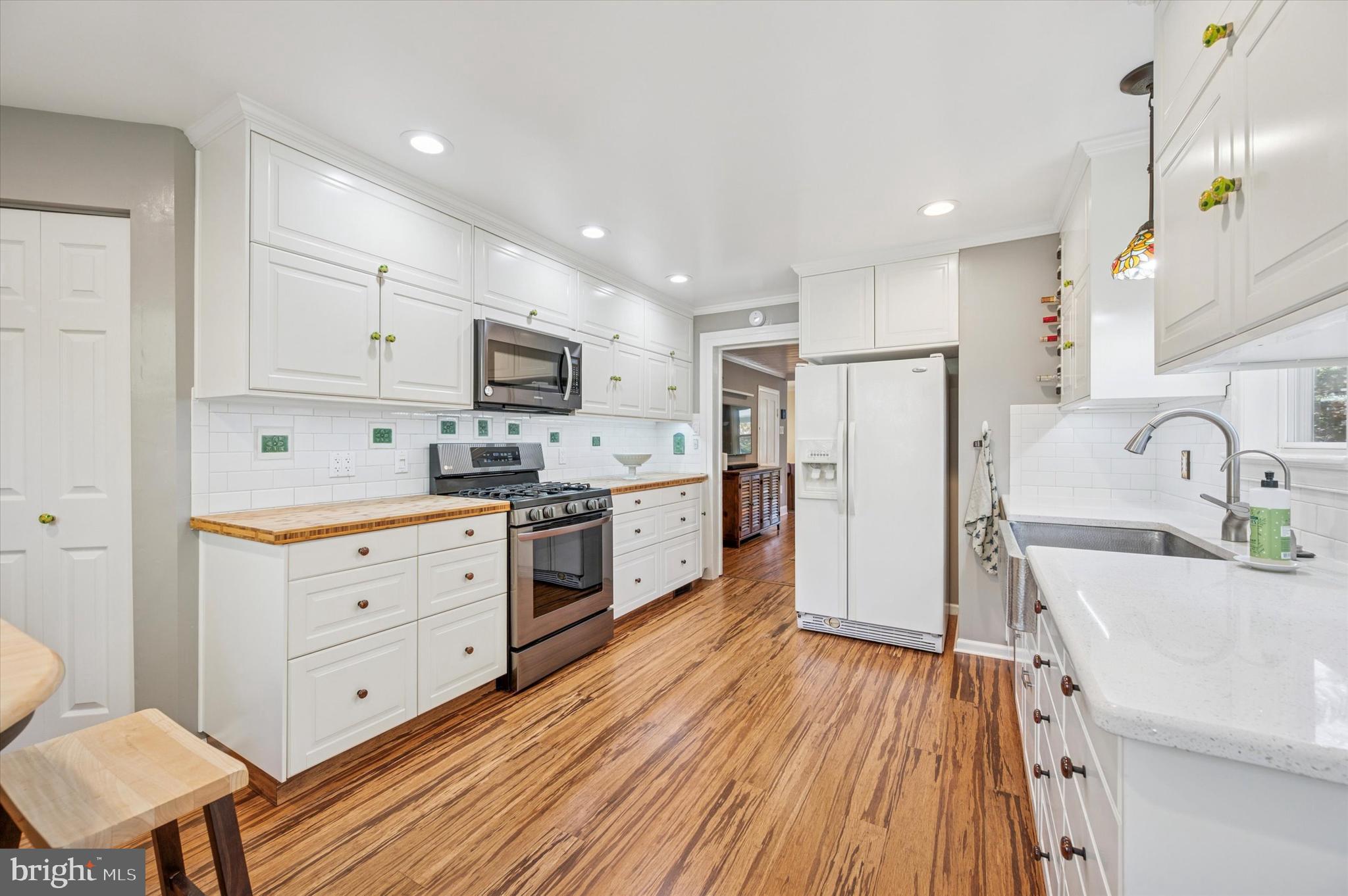 GARRETT HILL - Residential