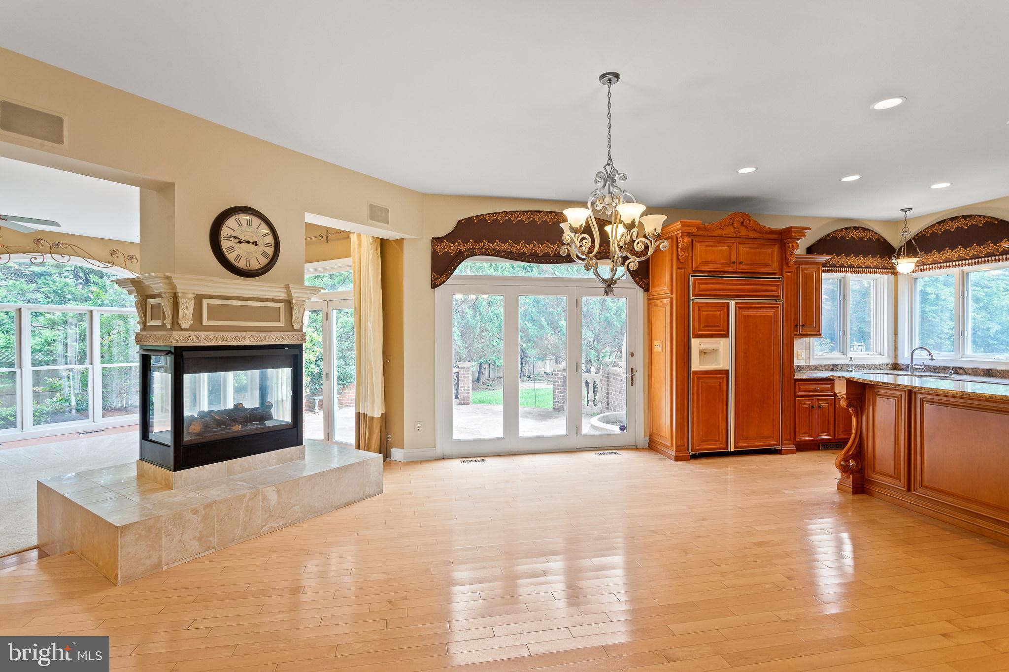 ASHGROVE WOODS - Residential