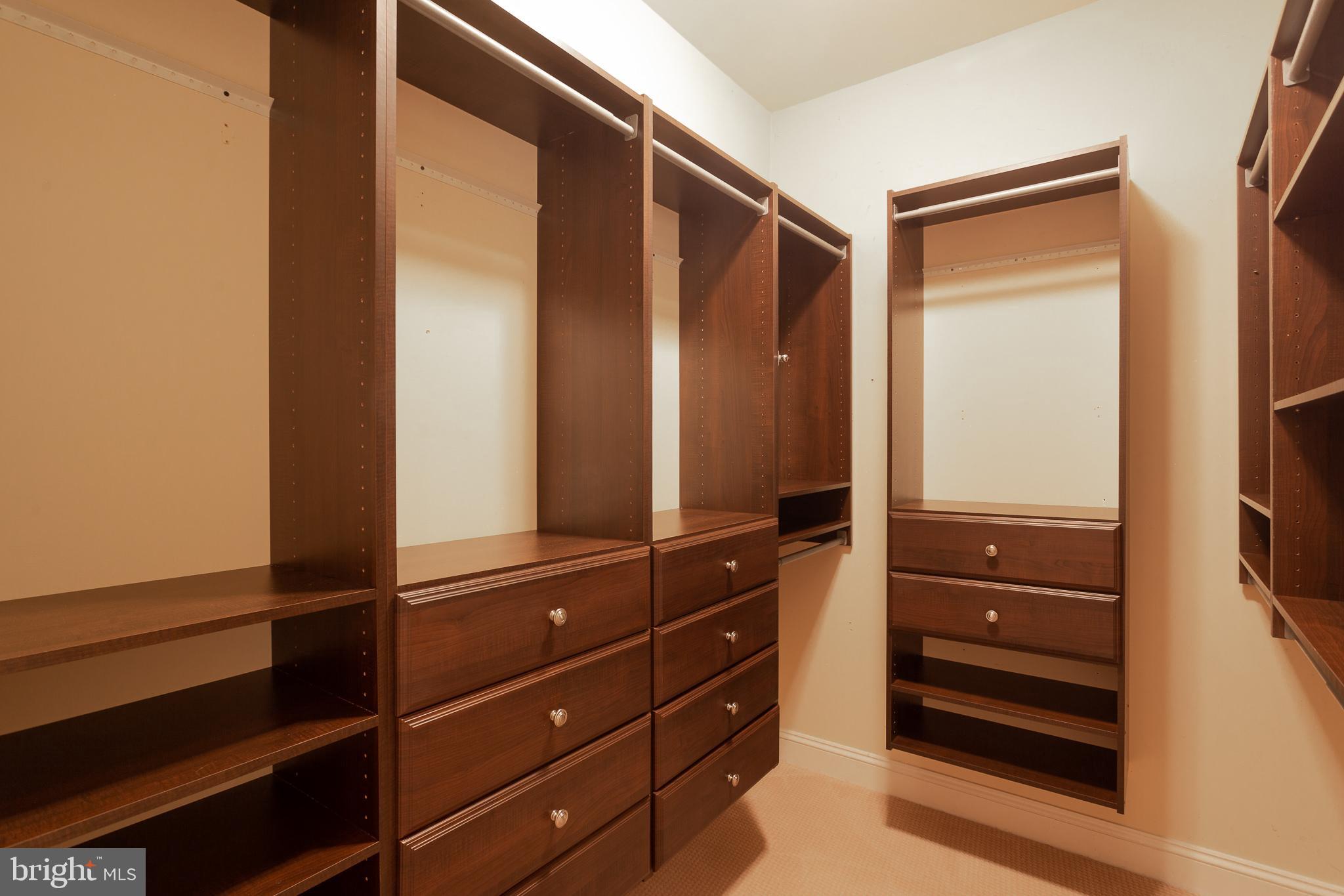 ASHGROVE WOODS - Residential