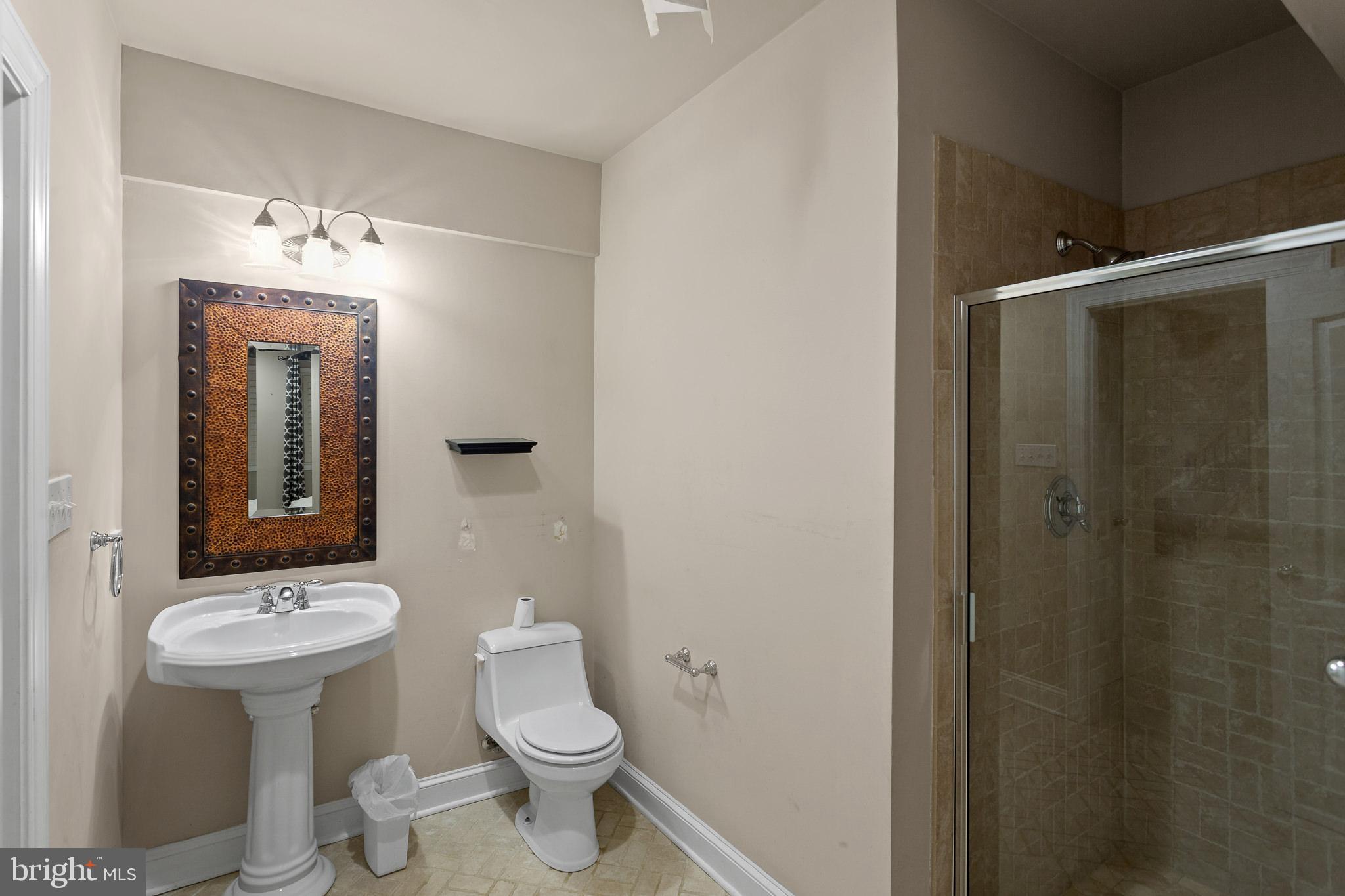 ASHGROVE WOODS - Residential