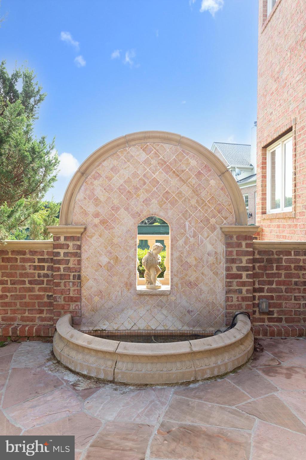 ASHGROVE WOODS - Residential