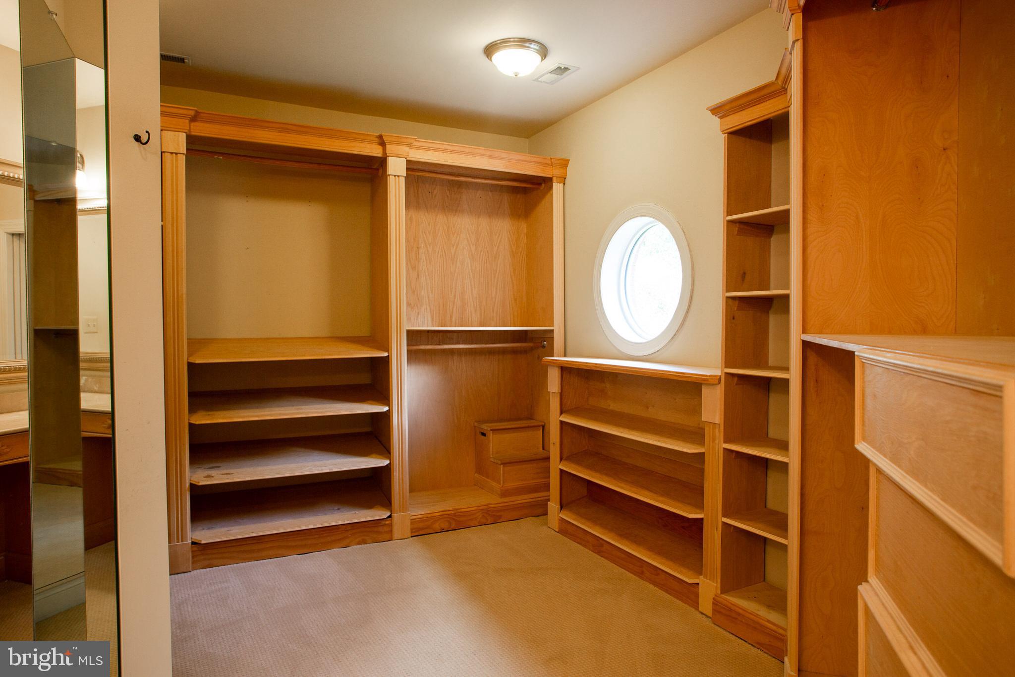 ASHGROVE WOODS - Residential