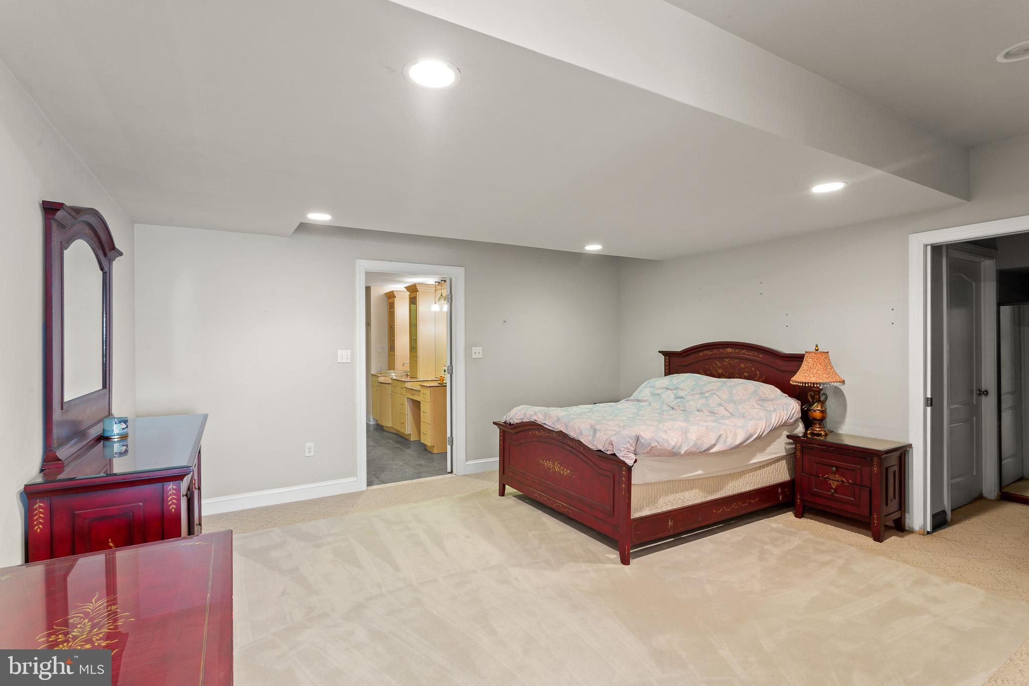 ASHGROVE WOODS - Residential