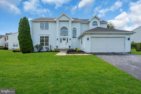 Homes For Sale - 1055 Huntingdon Drive<br/> WILLIAMSTOWN, NJ 08094