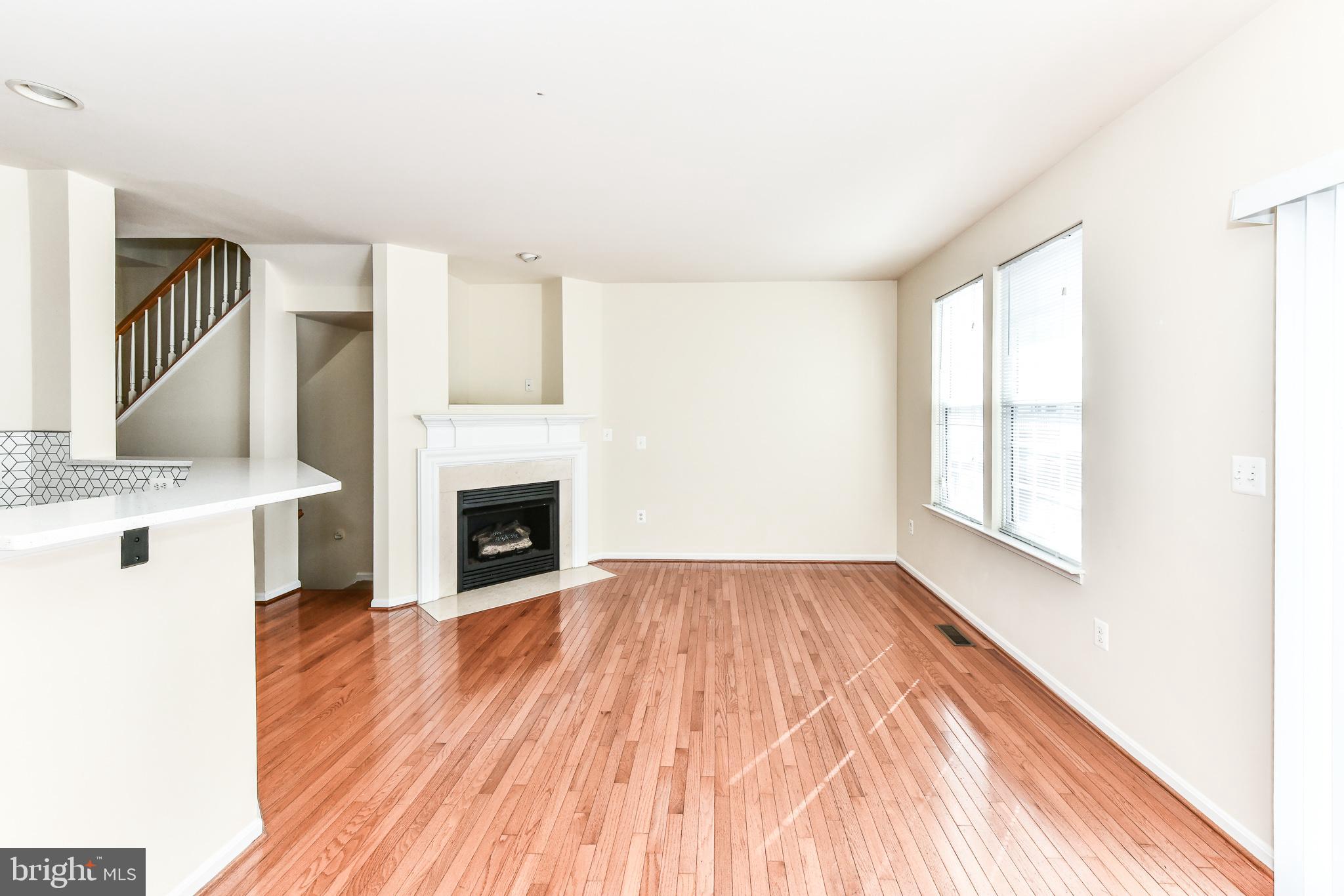 POTOMAC LAKES - Residential Lease