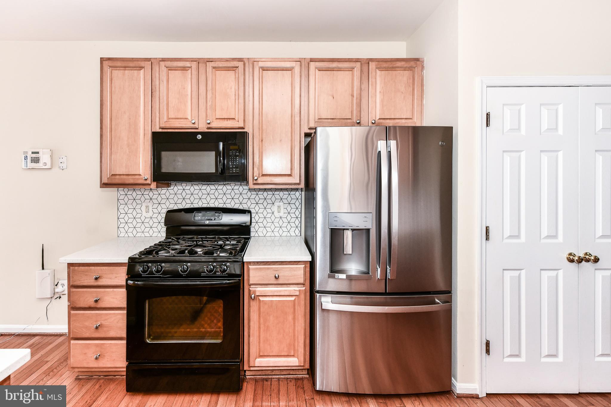 POTOMAC LAKES - Residential Lease