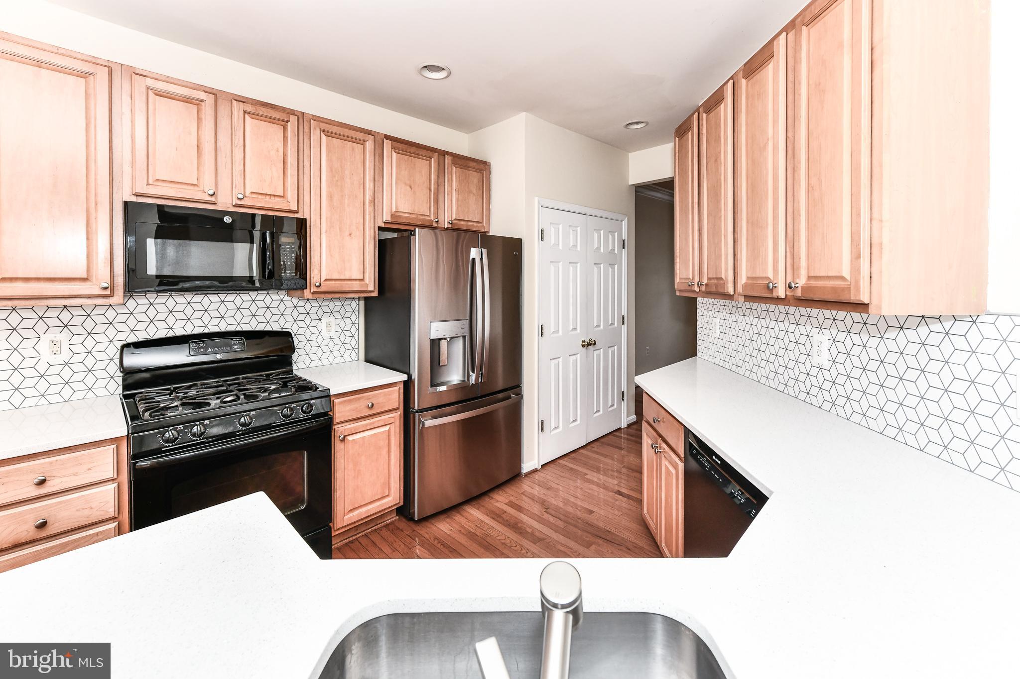 POTOMAC LAKES - Residential Lease