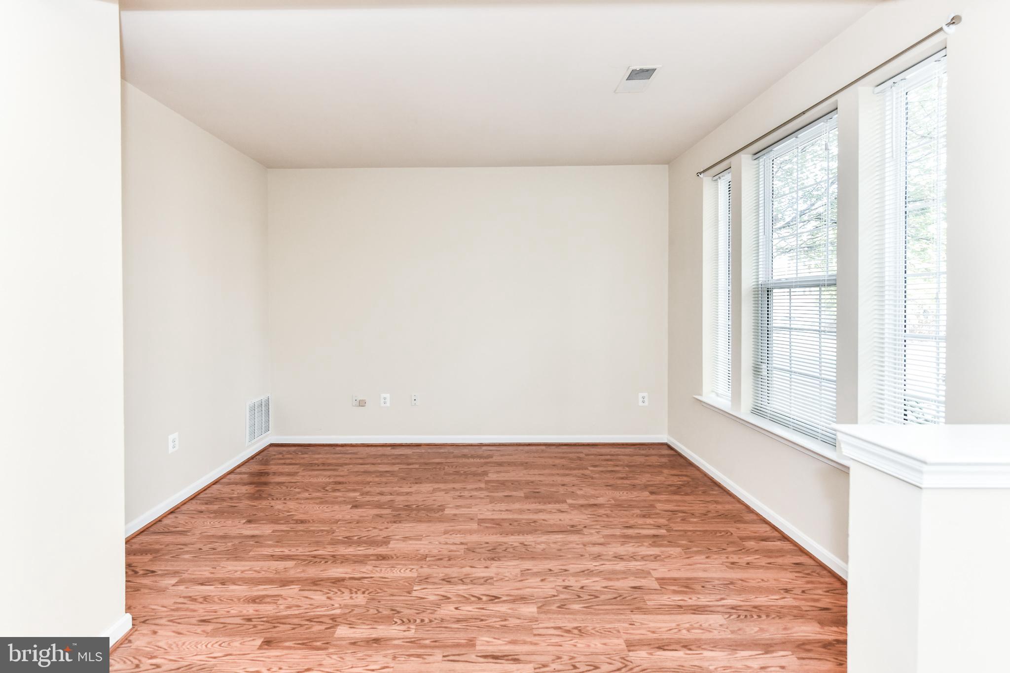 POTOMAC LAKES - Residential Lease