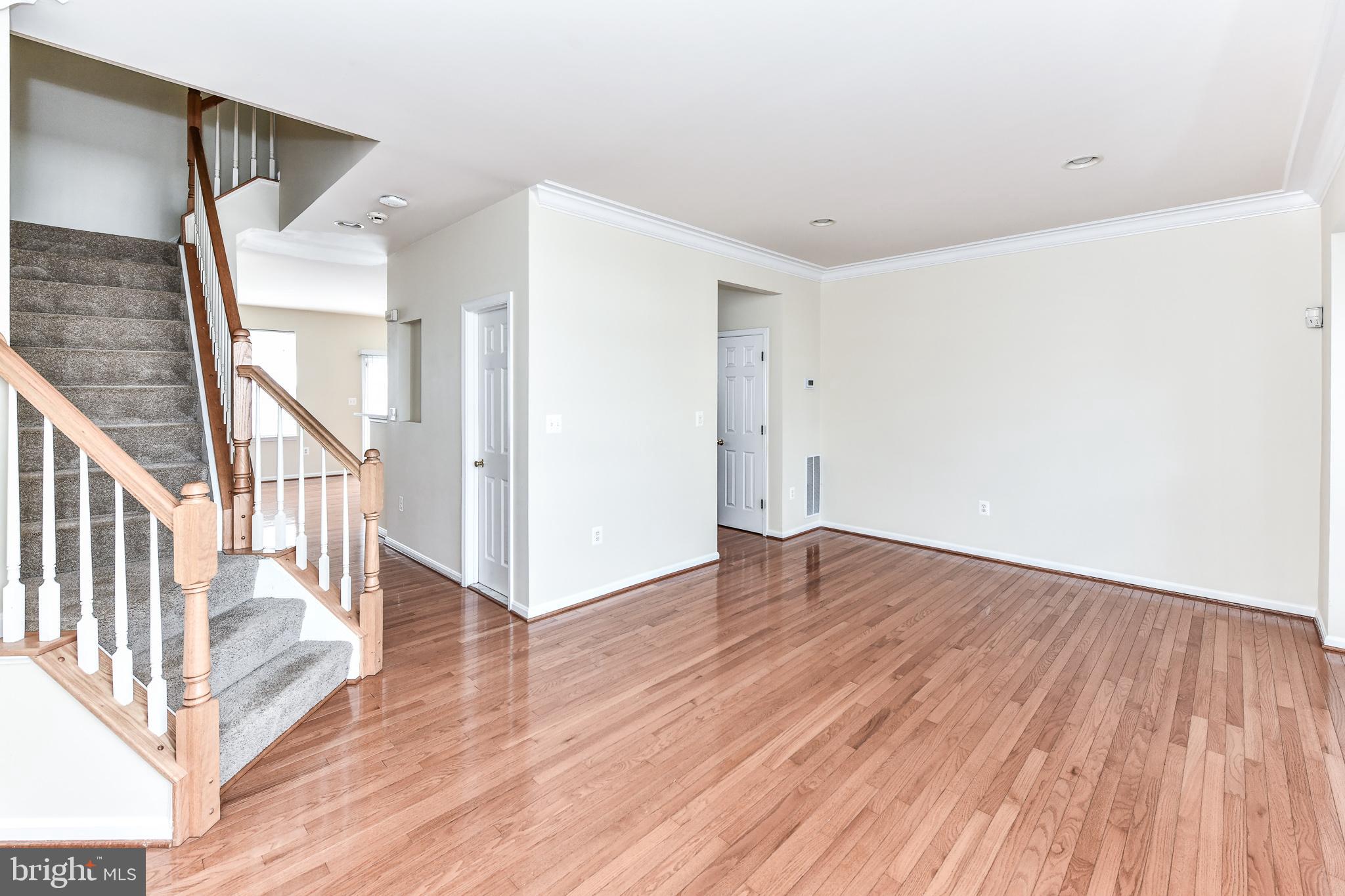 POTOMAC LAKES - Residential Lease