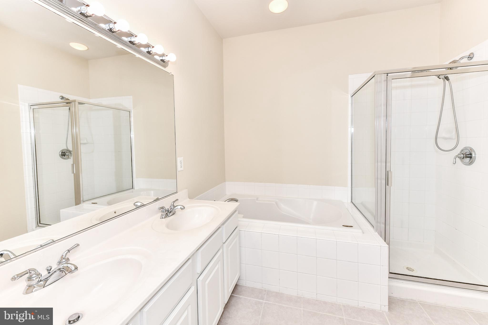 POTOMAC LAKES - Residential Lease