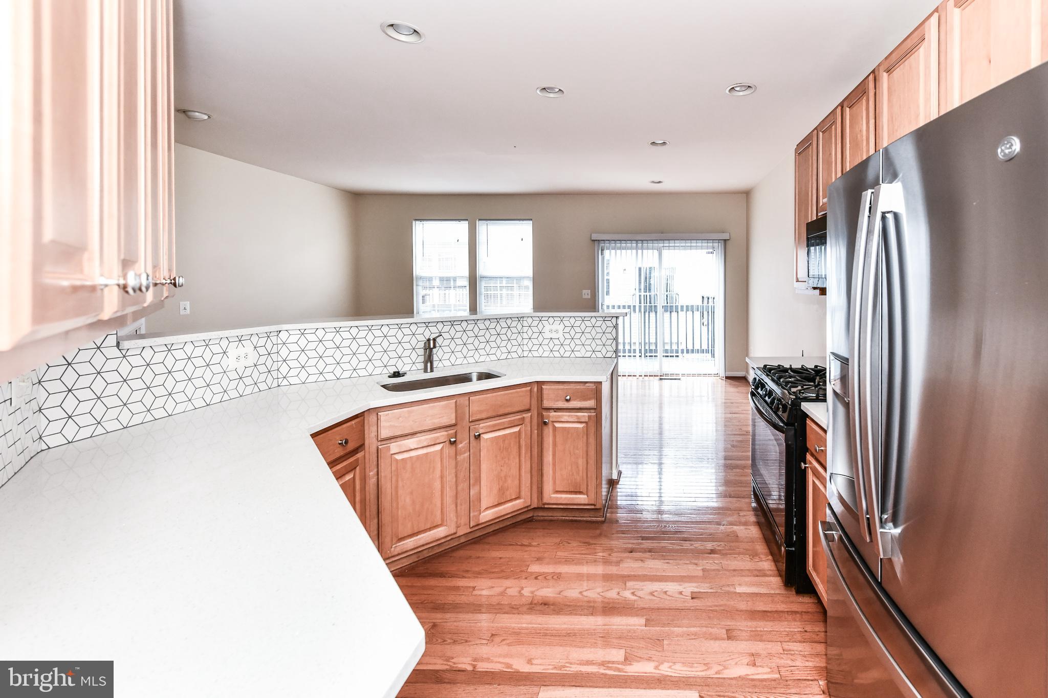 POTOMAC LAKES - Residential Lease