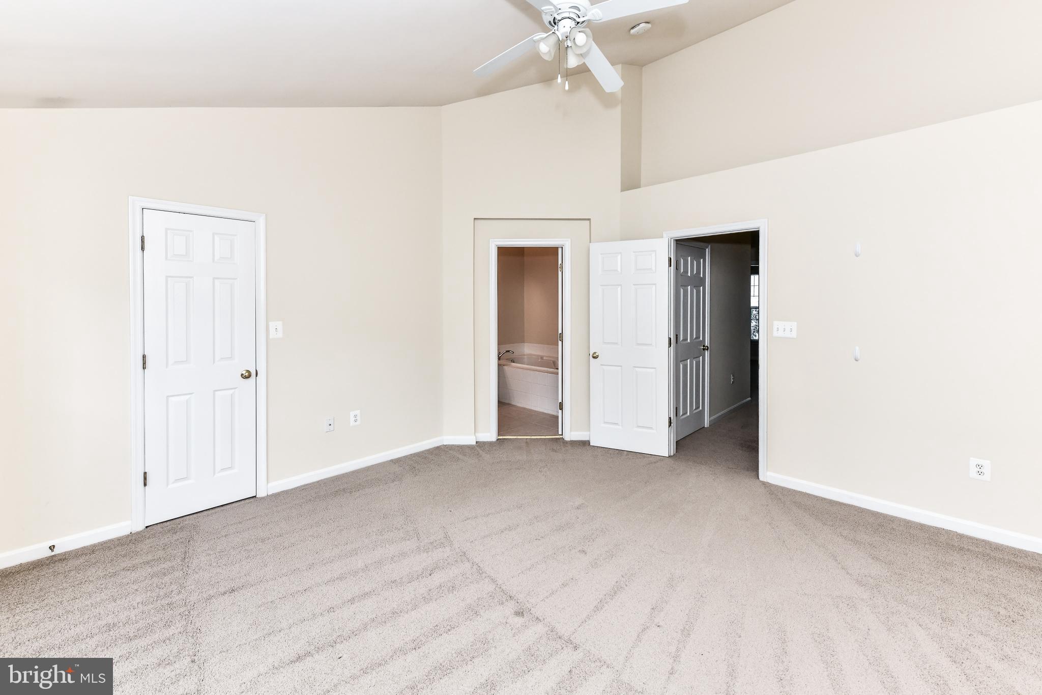 POTOMAC LAKES - Residential Lease