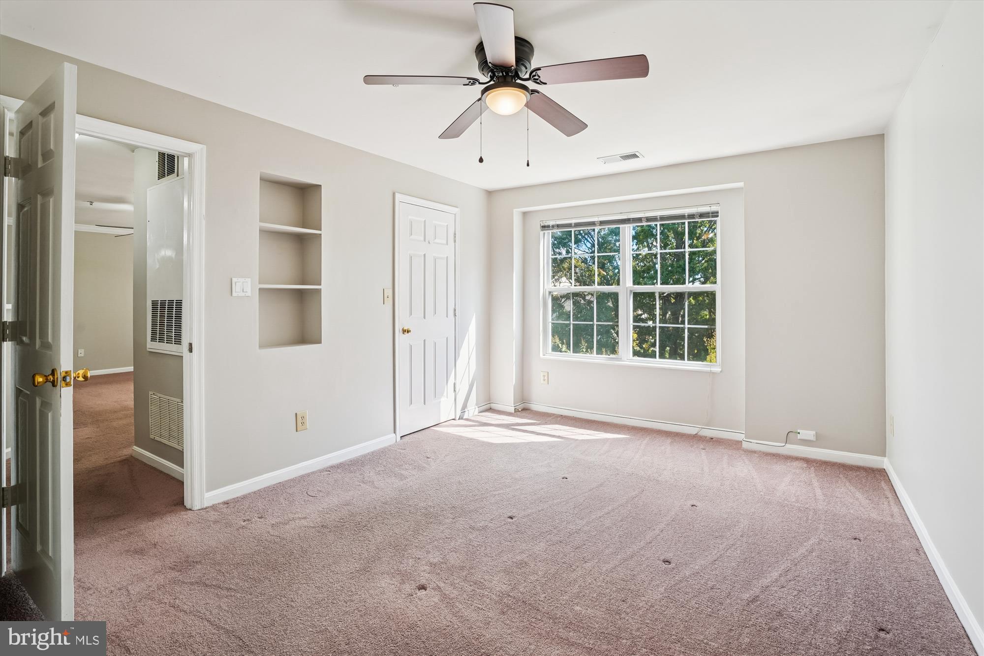 STRATFORD CONDOS - Residential