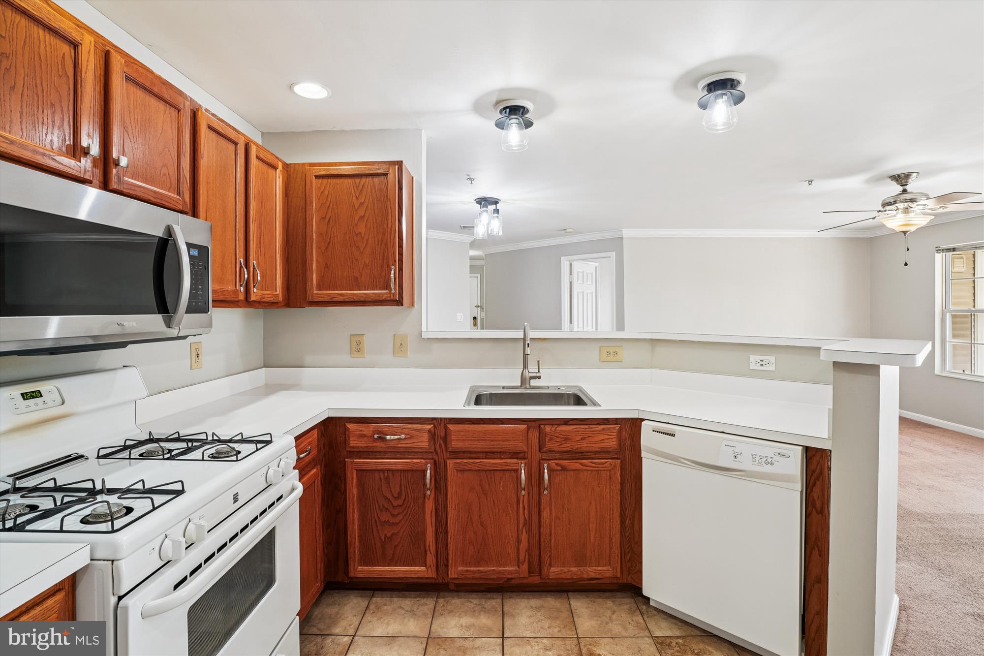 STRATFORD CONDOS - Residential