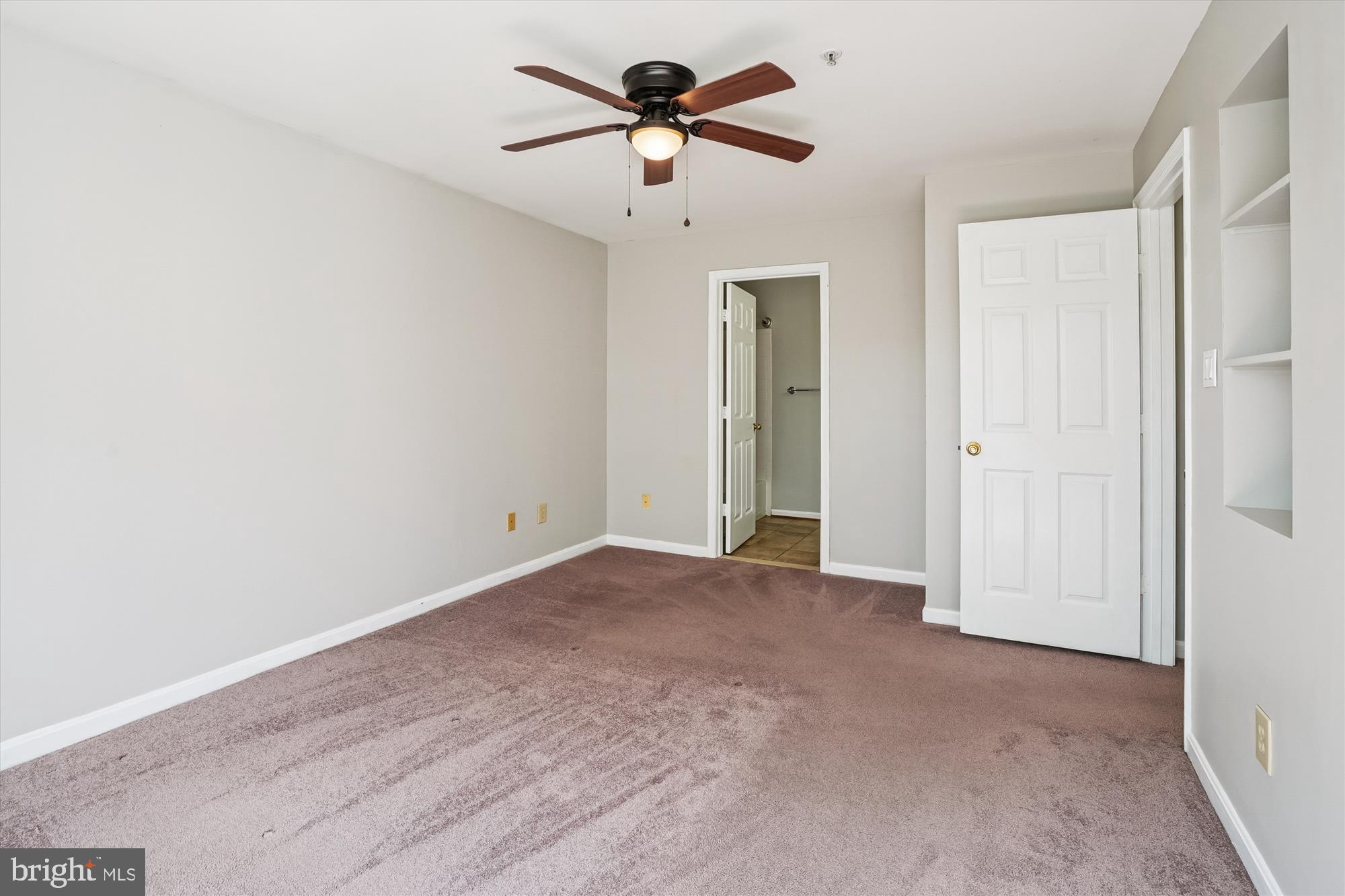 STRATFORD CONDOS - Residential