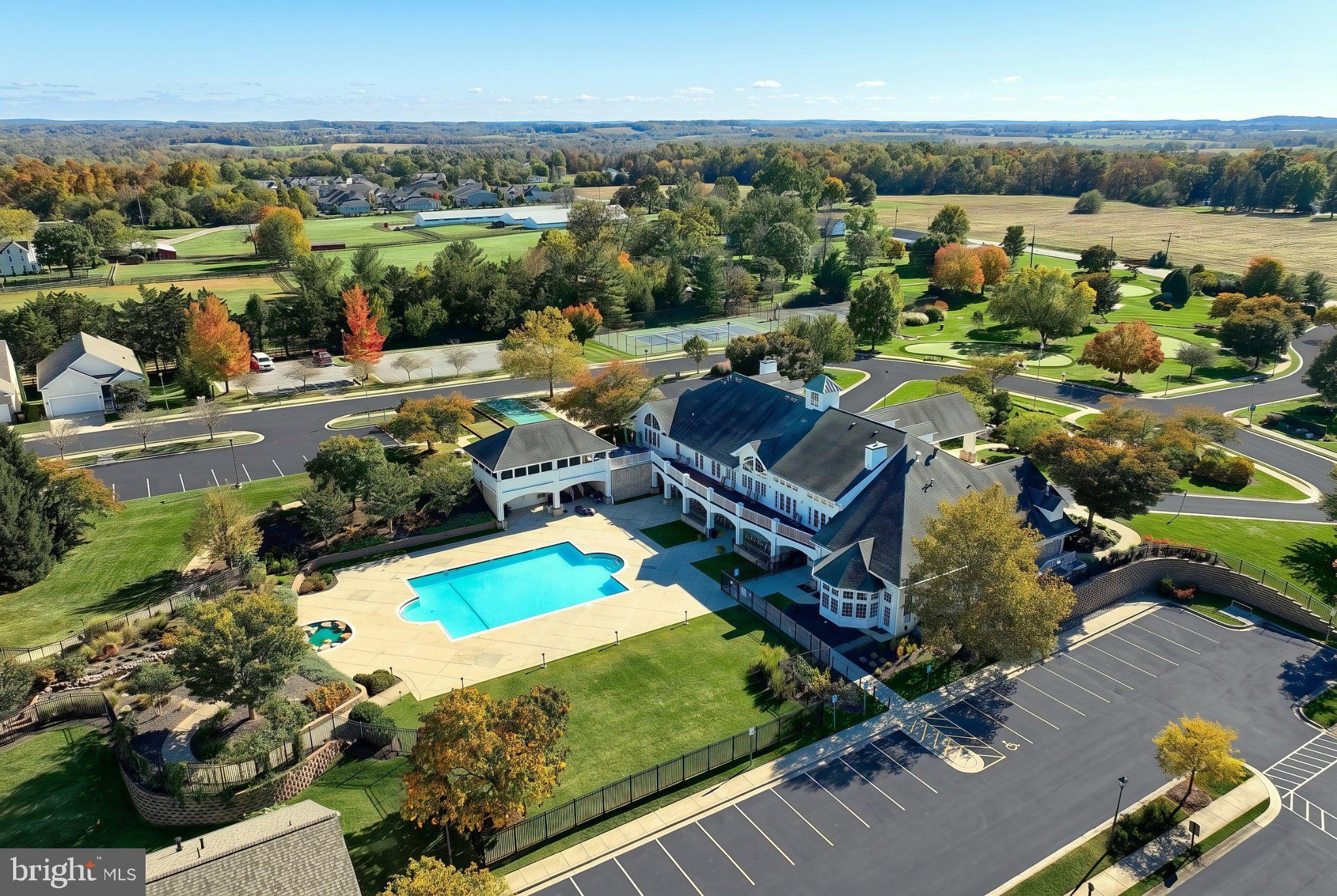 322 CLUBSIDE DRIVE 279