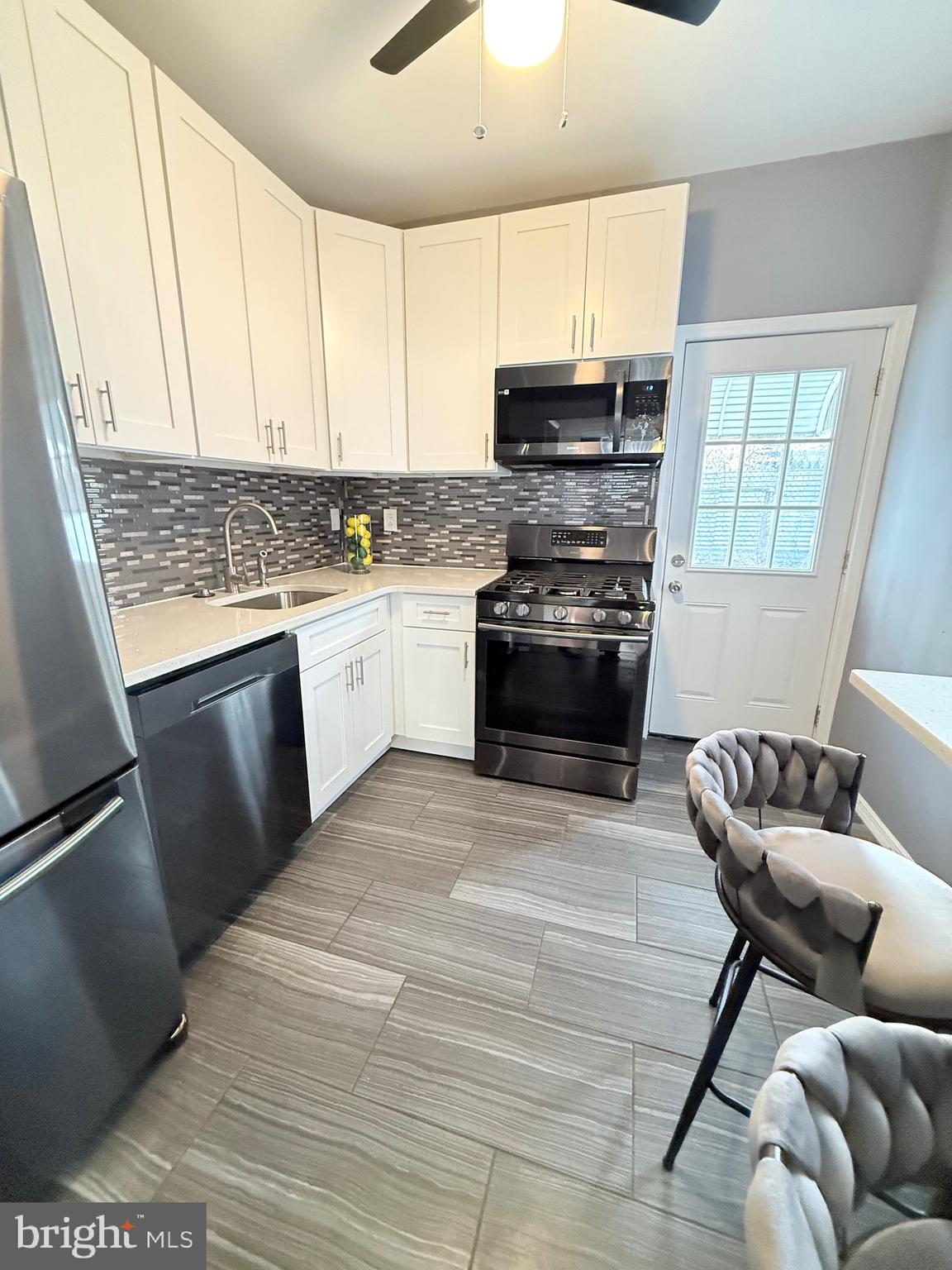 PORT RICHMOND - Residential