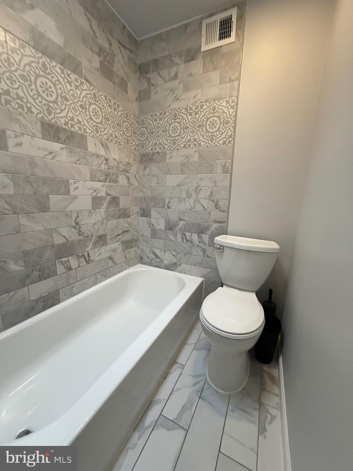 PORT RICHMOND - Residential