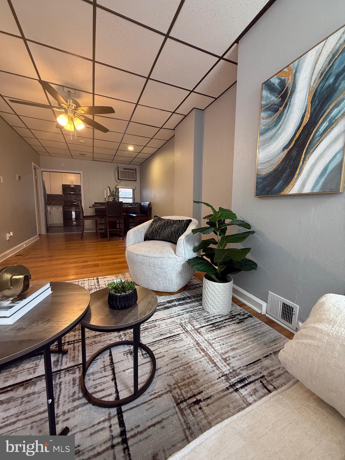 PORT RICHMOND - Residential