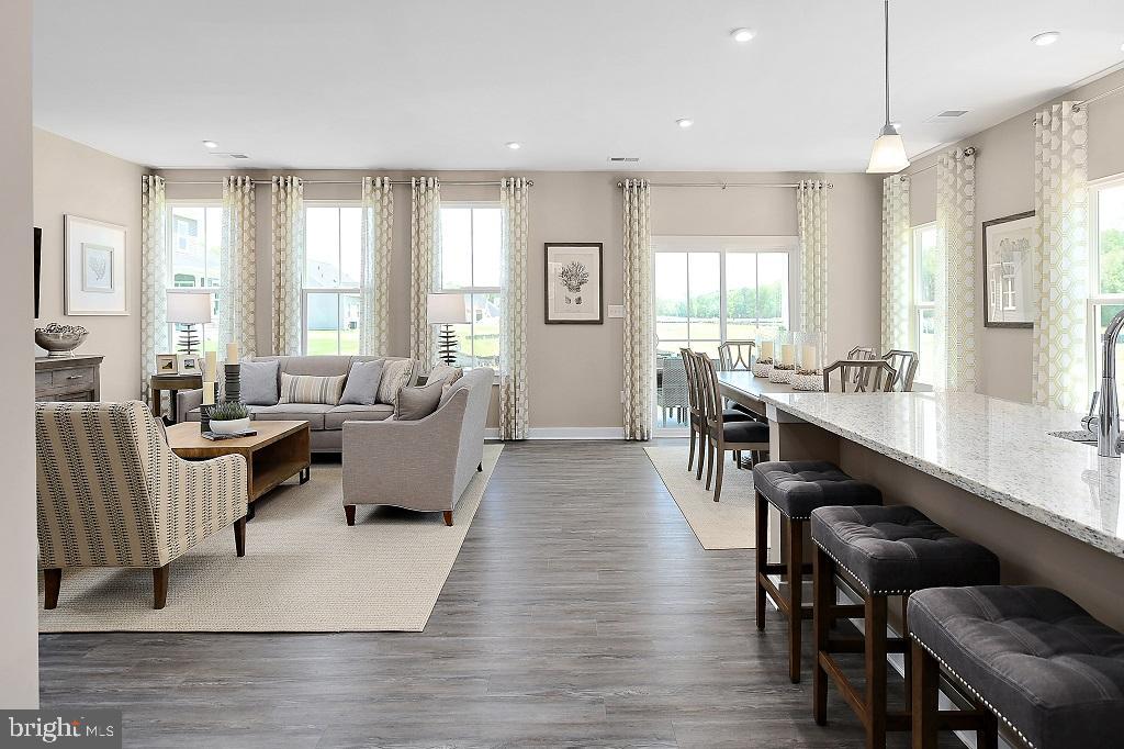 THE LAKES AT MARTINSBURG - Residential