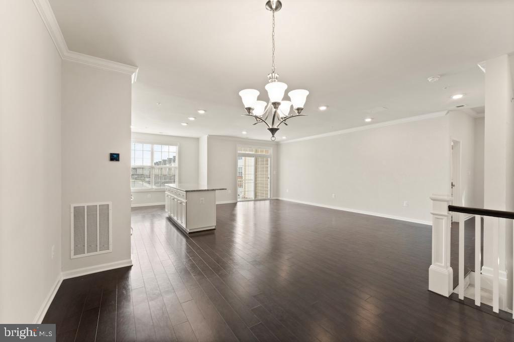 RIDGES AT LOUDOUN VALLEY - Residential