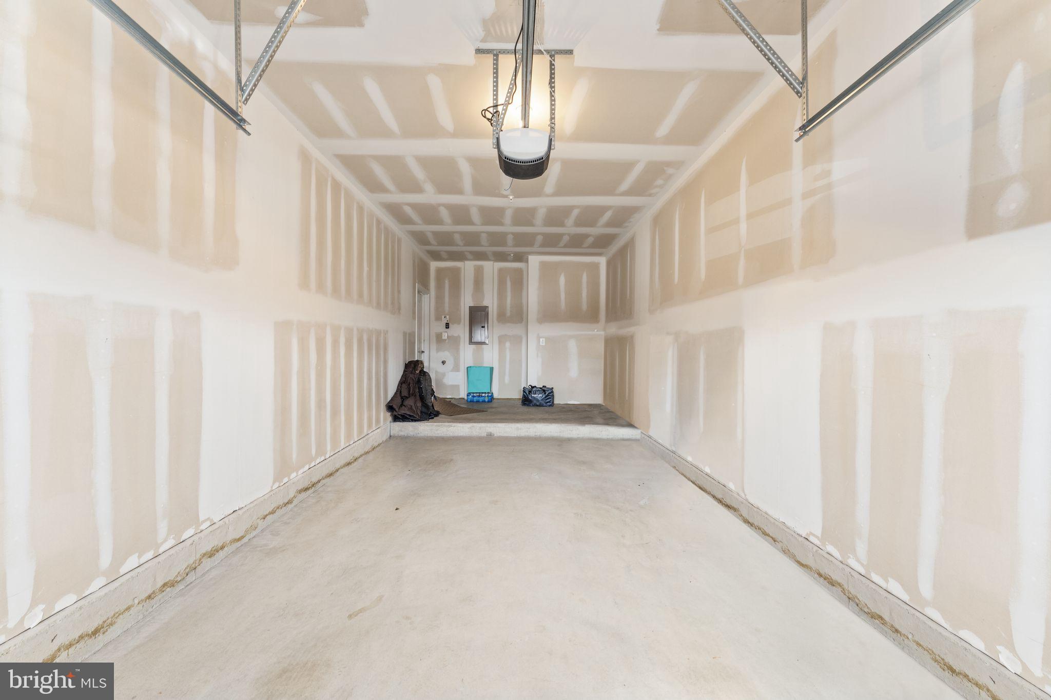 RIDGES AT LOUDOUN VALLEY - Residential