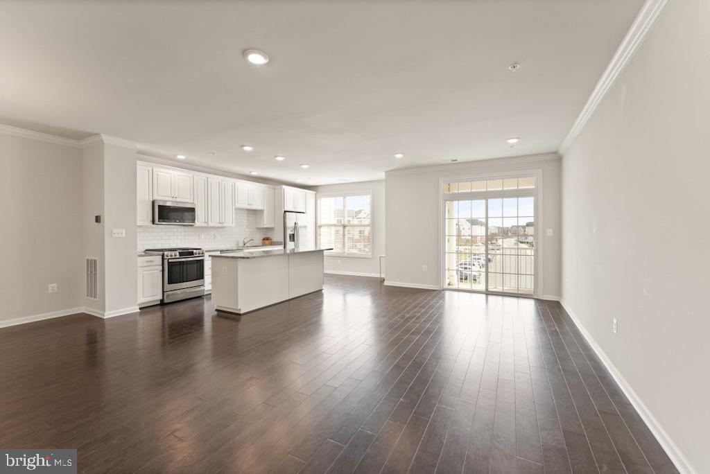 RIDGES AT LOUDOUN VALLEY - Residential