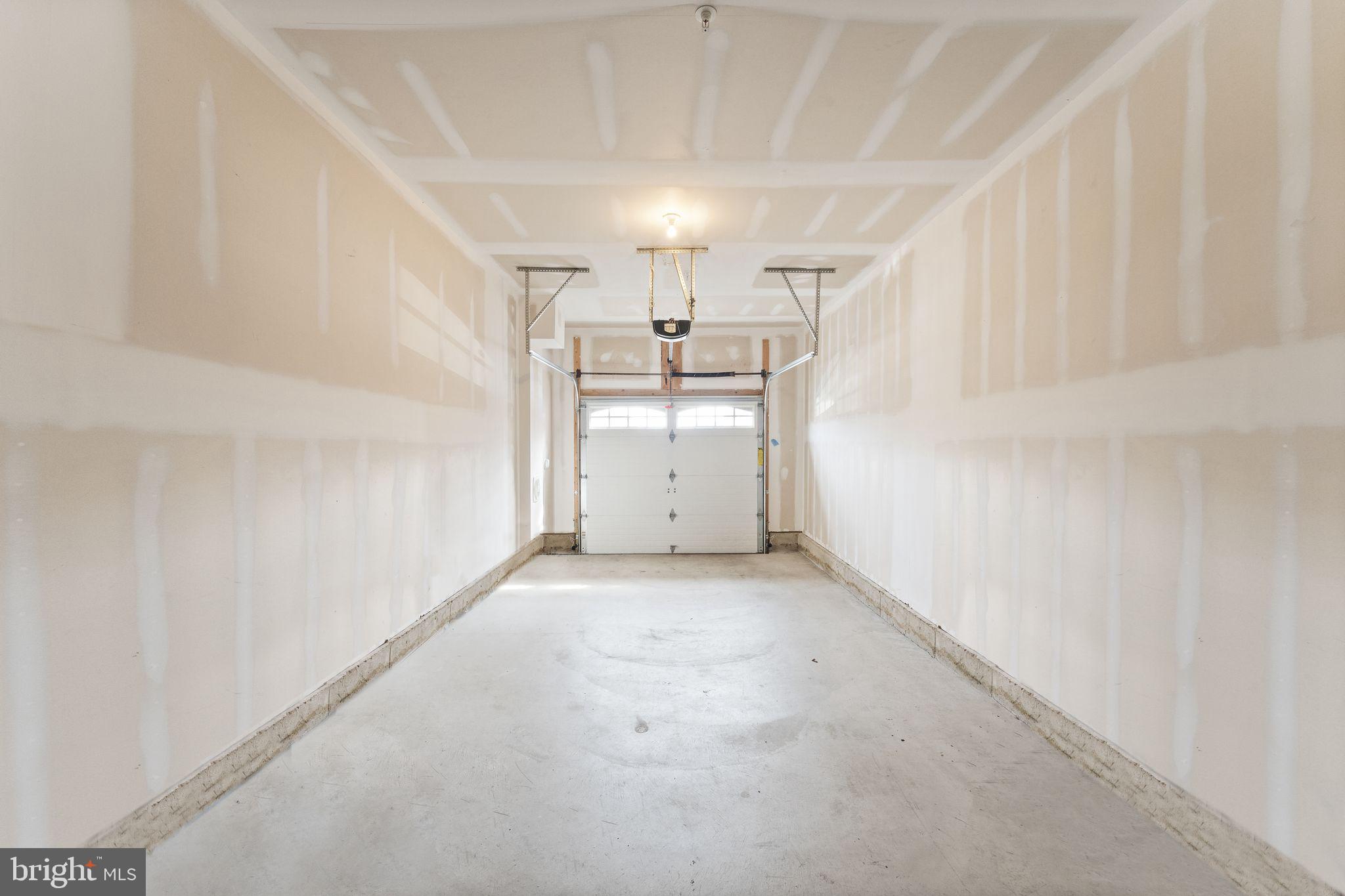 RIDGES AT LOUDOUN VALLEY - Residential