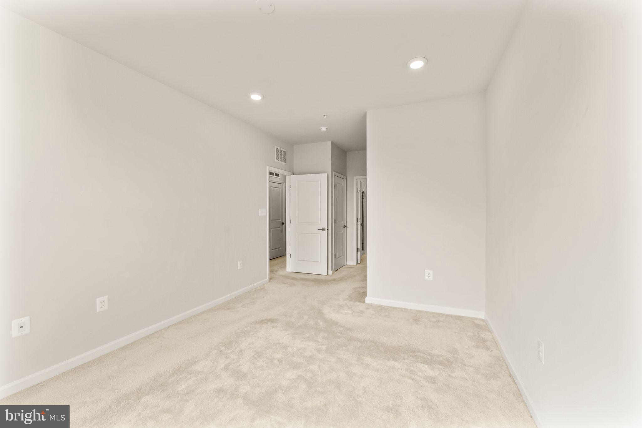 RIDGES AT LOUDOUN VALLEY - Residential